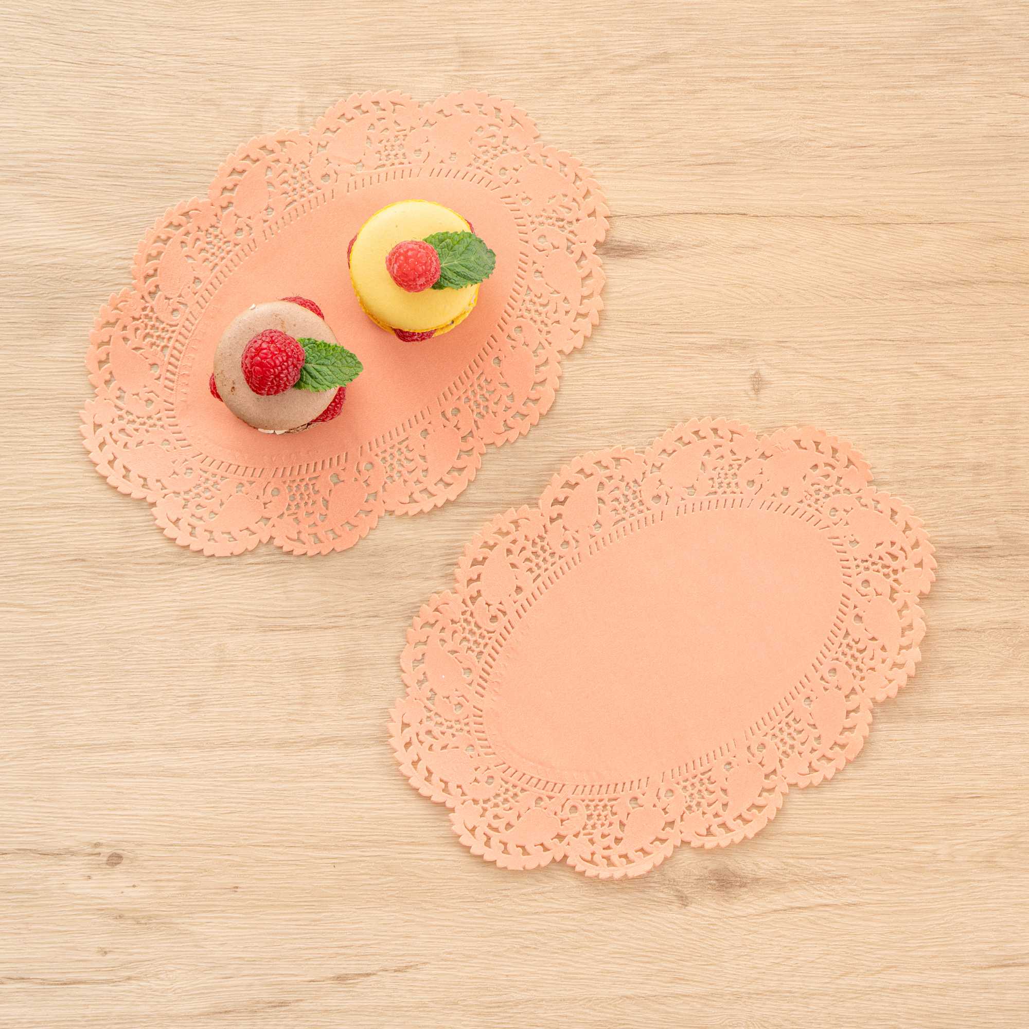 Pastry Tek Oval Coral Paper Doilies - Lace - 9" x 6 1/2" - 100 count box