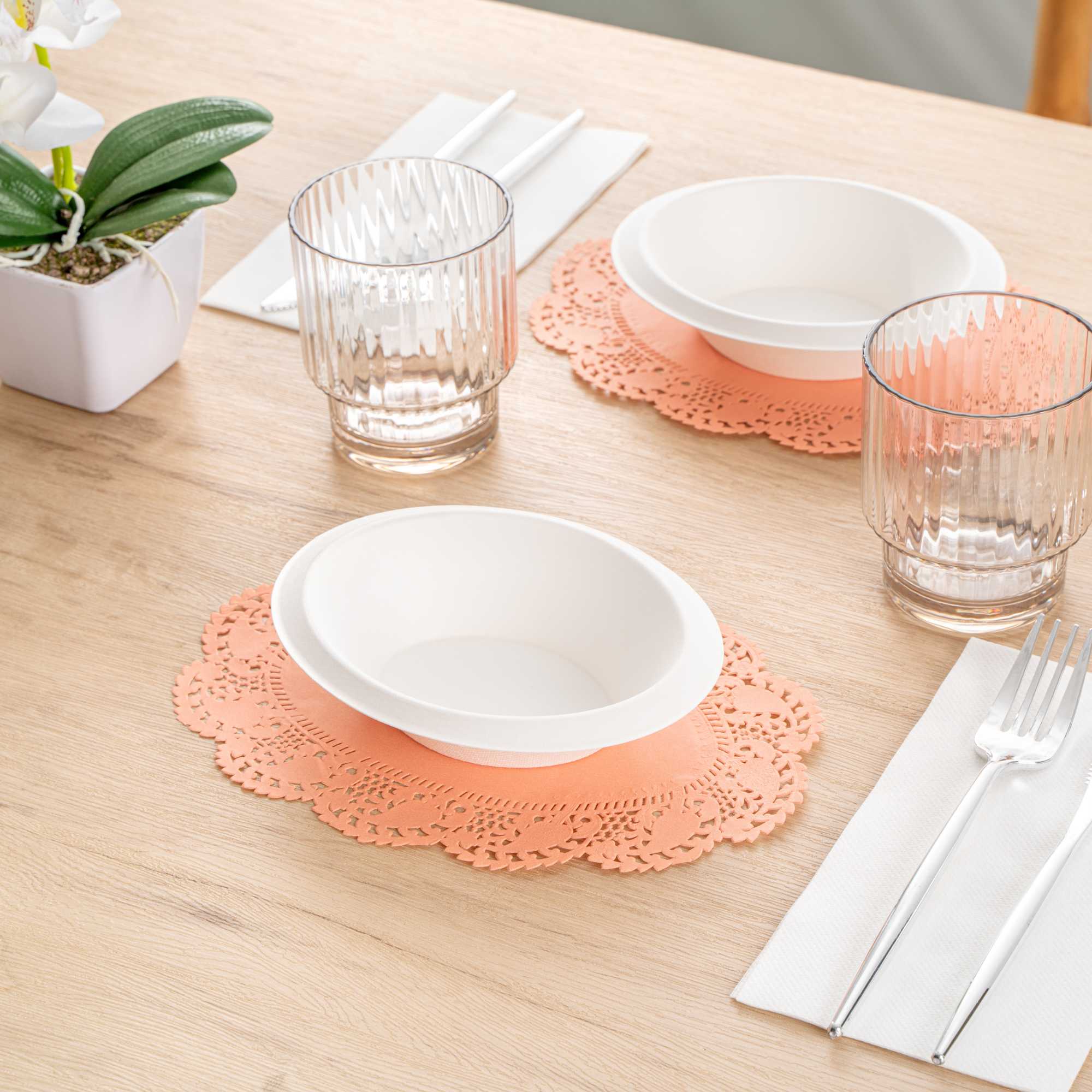 Pastry Tek Oval Coral Paper Doilies - Lace - 9" x 6 1/2" - 4000 count box