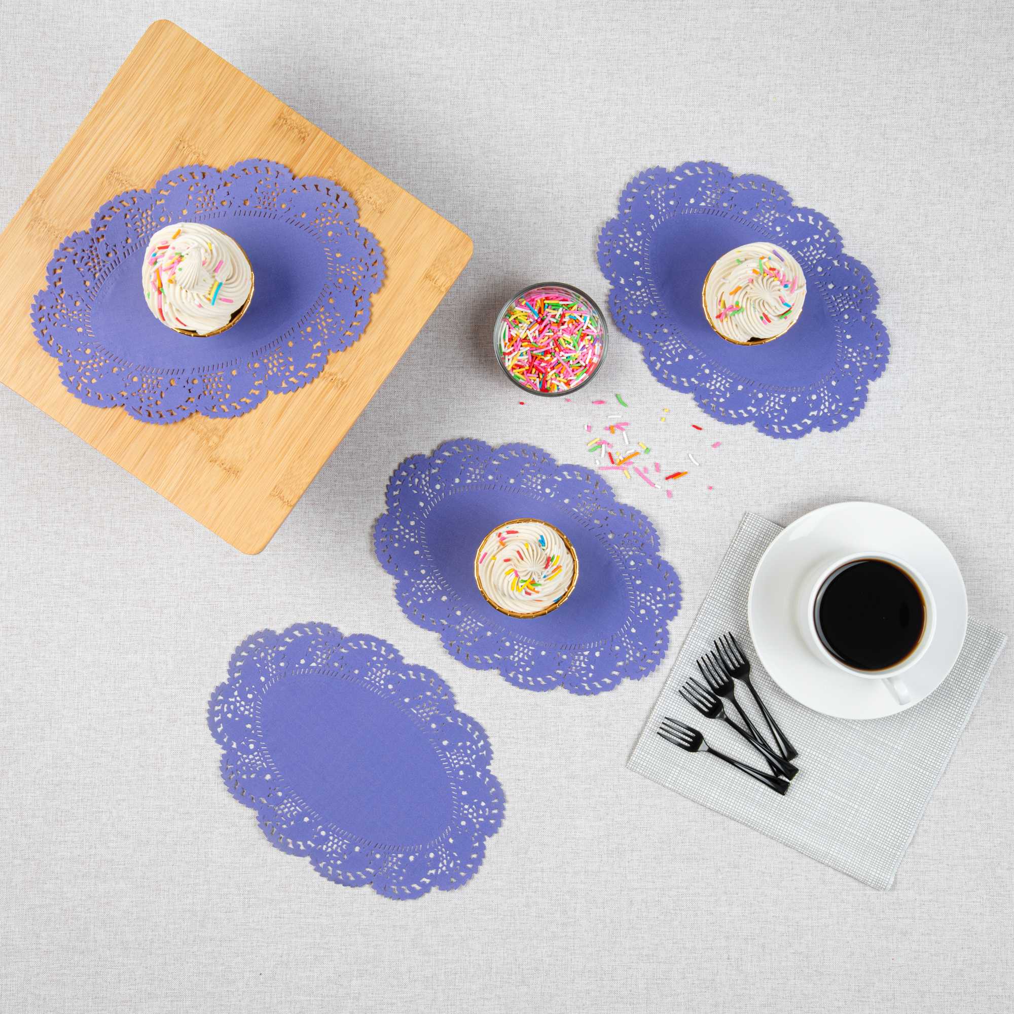 Pastry Tek Oval Purple Paper Doilies - Lace - 9" x 6 1/2" - 4000 count box