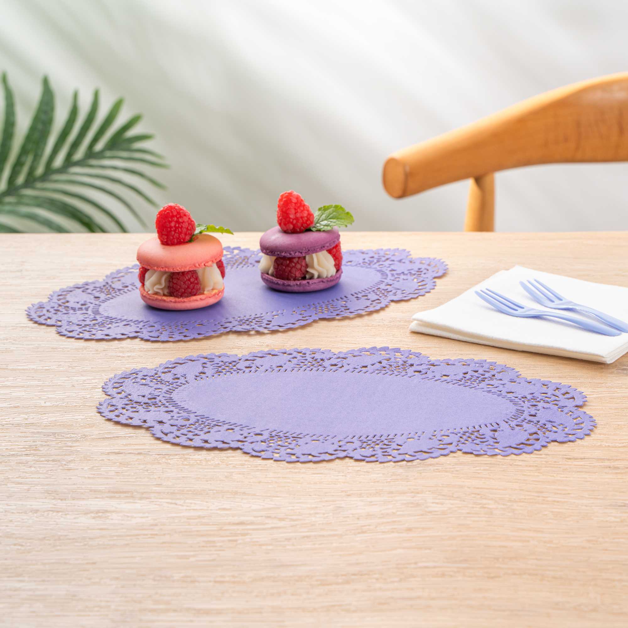 Pastry Tek Oval Purple Paper Doilies - Lace - 10 1/2" x 6 1/2" - 100 count box