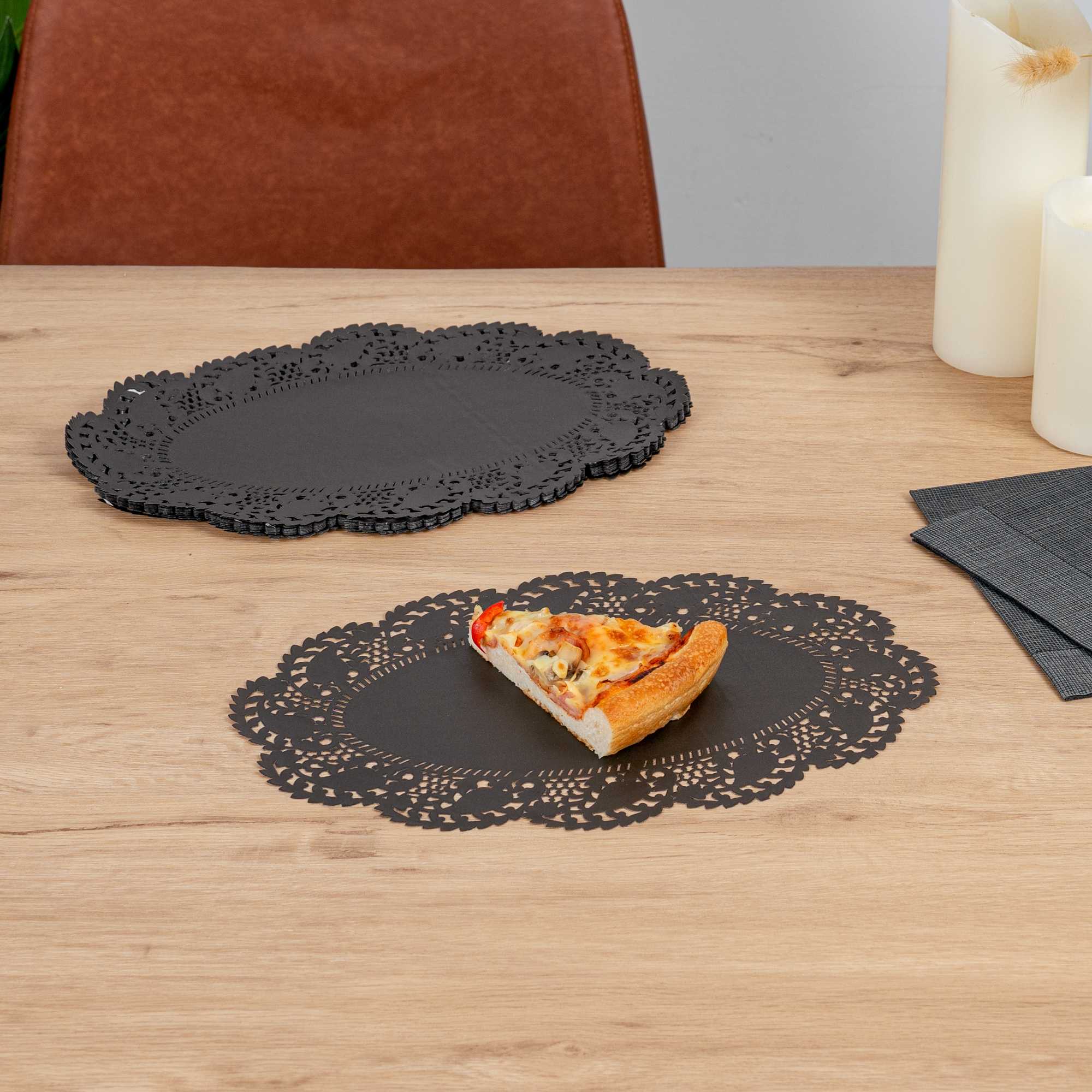 Pastry Tek Oval Black Paper Doilies - Lace - 12 1/2" x 8 1/2" - 4000 count box