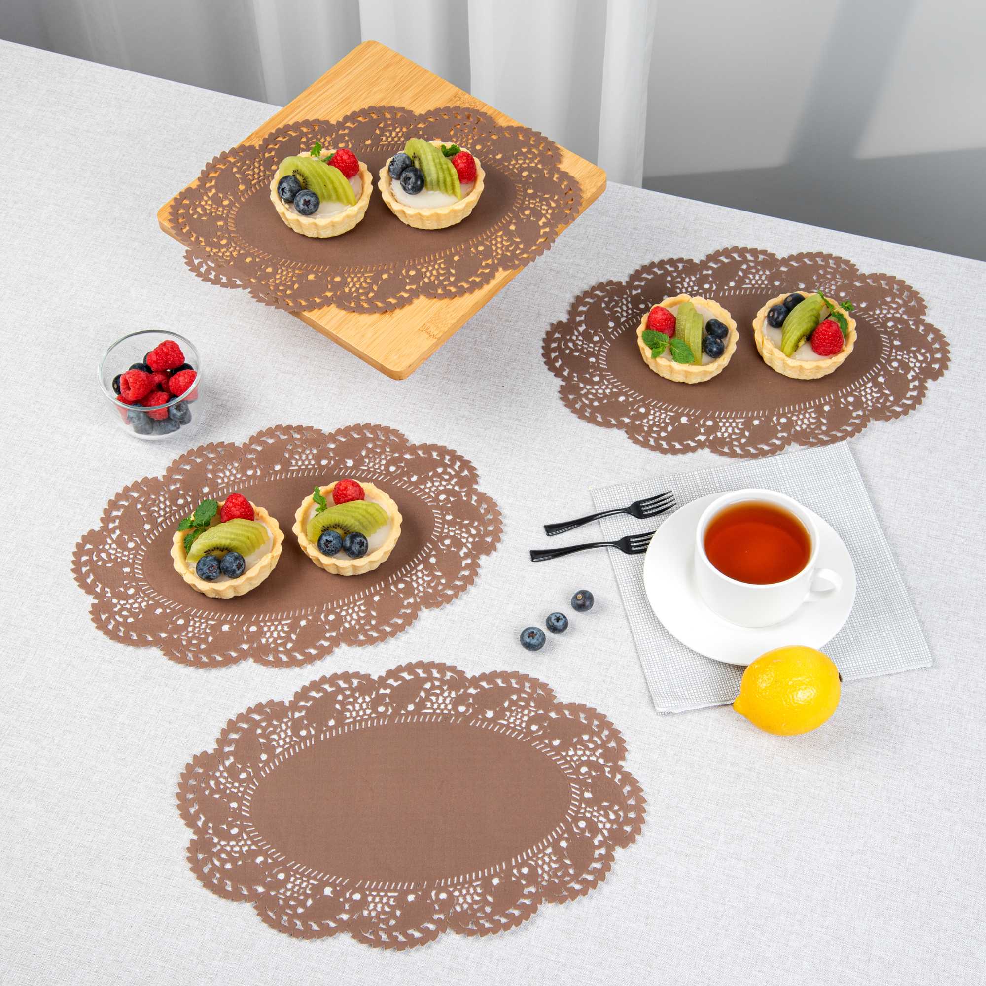 Pastry Tek Oval Brown Paper Doilies - Lace - 12 1/2" x 8 1/2" - 100 count box