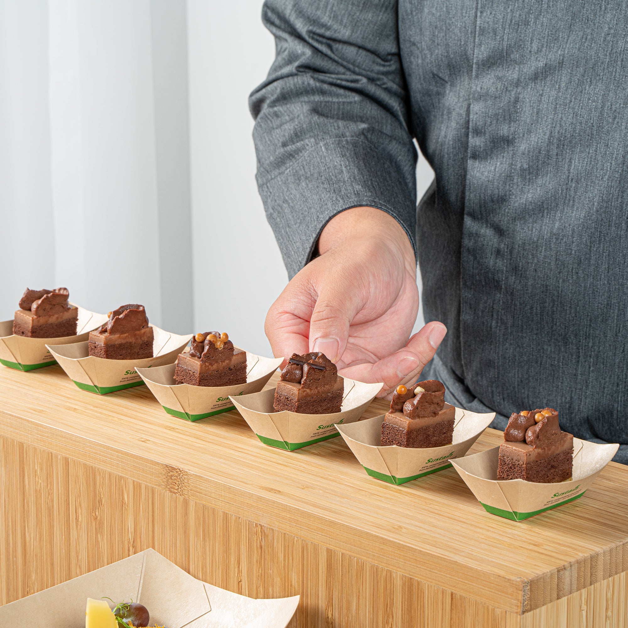 Sustain 2 oz Bamboo Paper Food Tray / Boat - with PLA Lining, Compostable - 2" x 3/4" x 1 1/4" - 400 count box