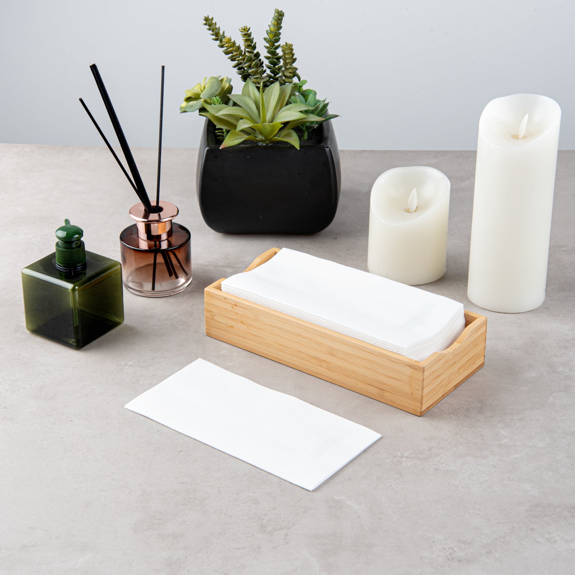 Luxenap Rectangle White Paper Linen-Feel Guest Towel / Napkin - Air Laid - 15 3/4" x 7 3/4" - 600 count box