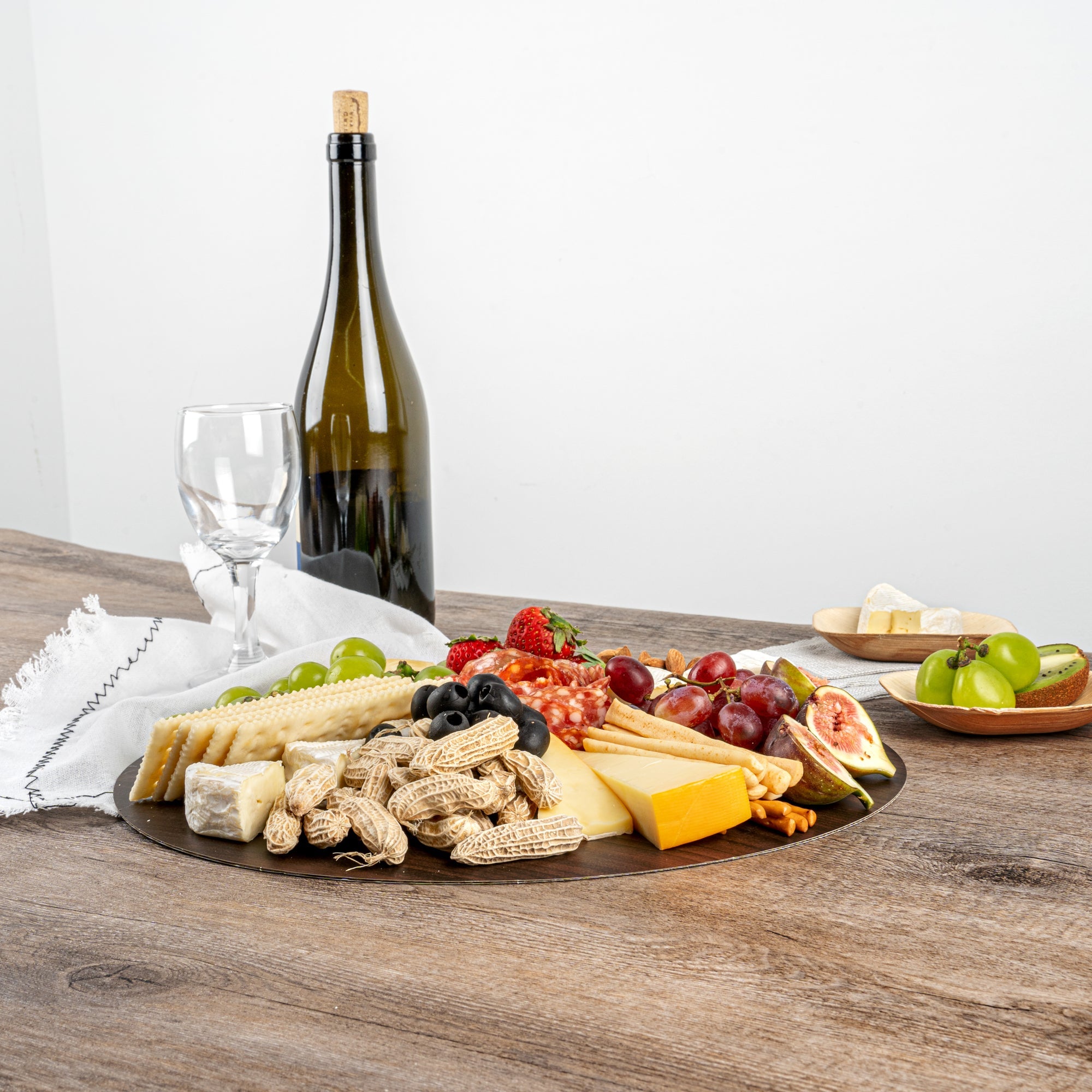 Cater Tek Round Dark Cheese / Charcuterie Board - Faux Wood - 13 3/4" x 13 3/4" - 10 count box