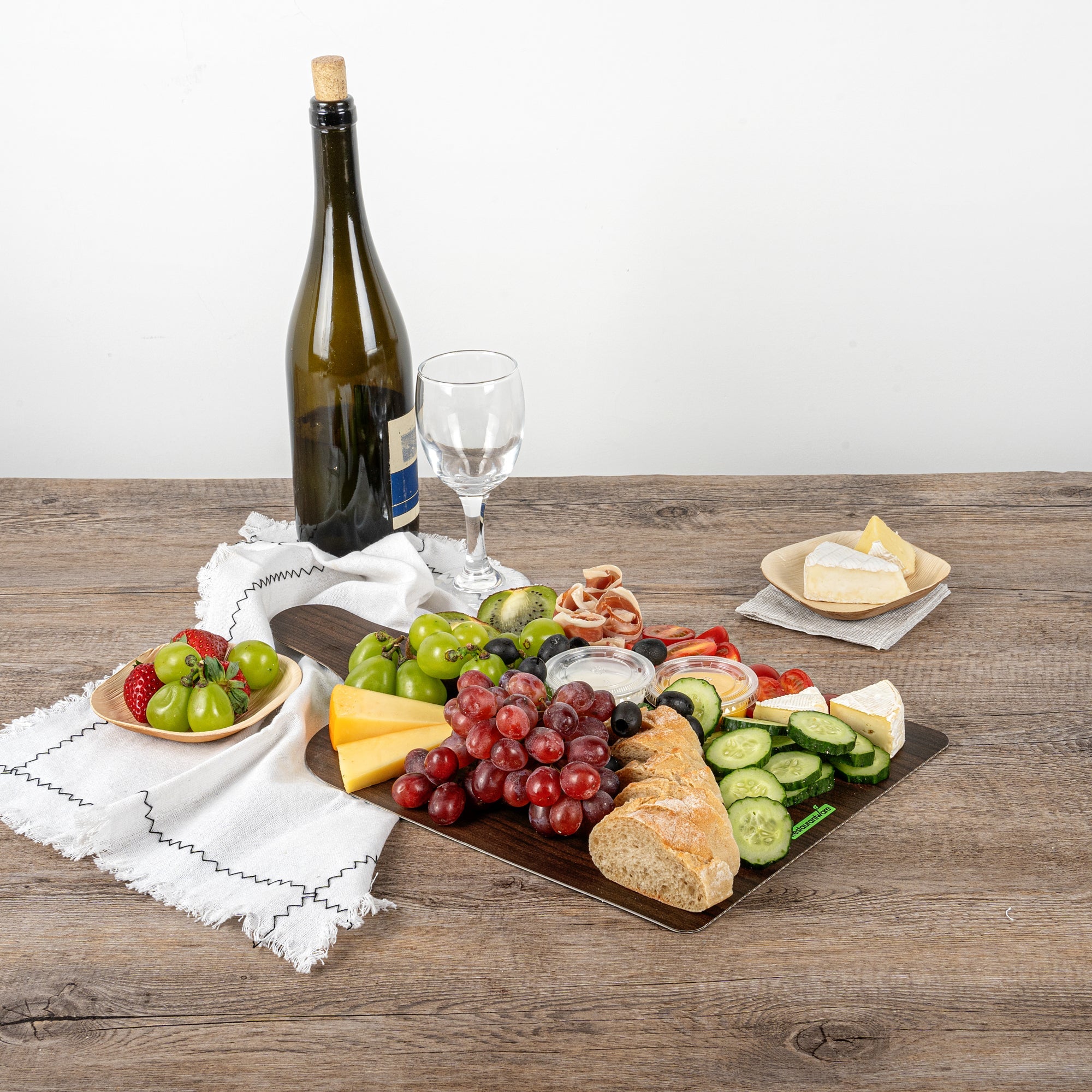 Cater Tek Dark Cheese / Charcuterie Board - Faux Wood - 15 3/4" x 9 3/4" - 10 count box