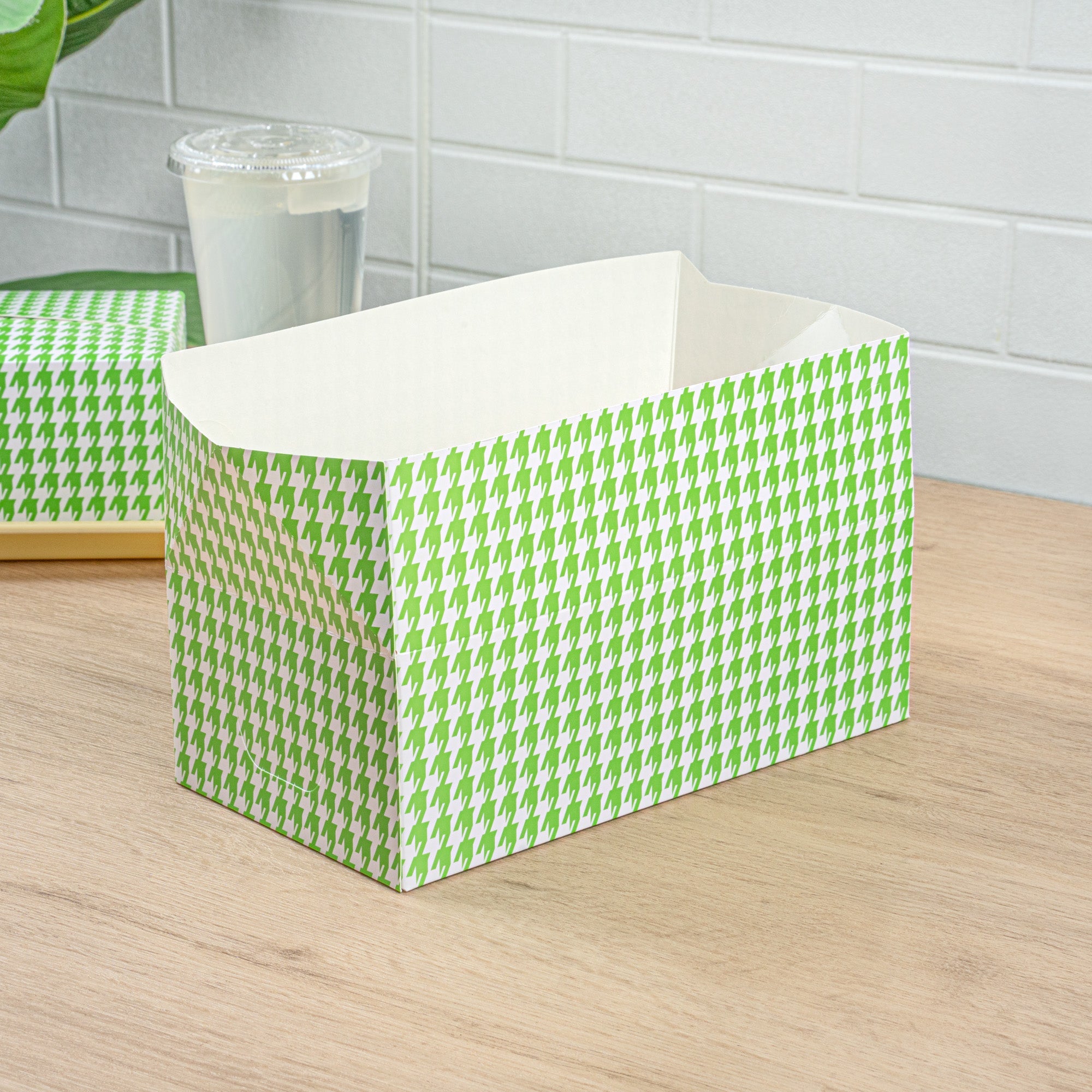 Bio Tek 71 oz Green Houndstooth Paper Lunch / Chicken Box - with Fast Top - 8 3/4" x 5" x 3" - 100 count box