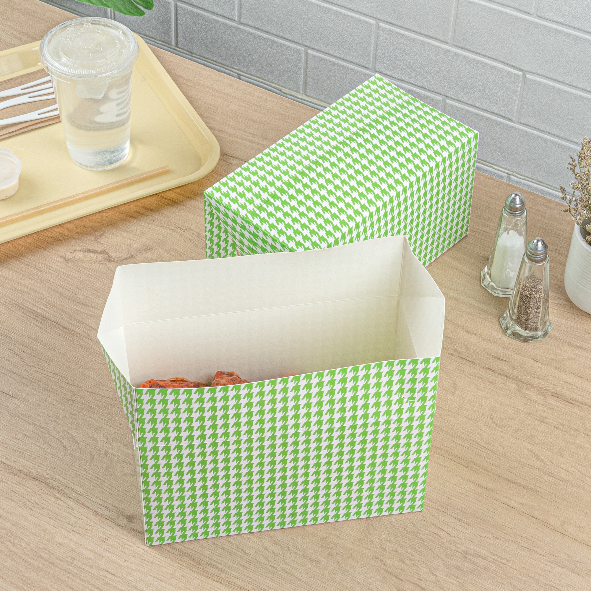 Bio Tek 80 oz Green Houndstooth Paper Lunch / Chicken Box - with Fast Top - 9" x 5" x 5" - 400 count box