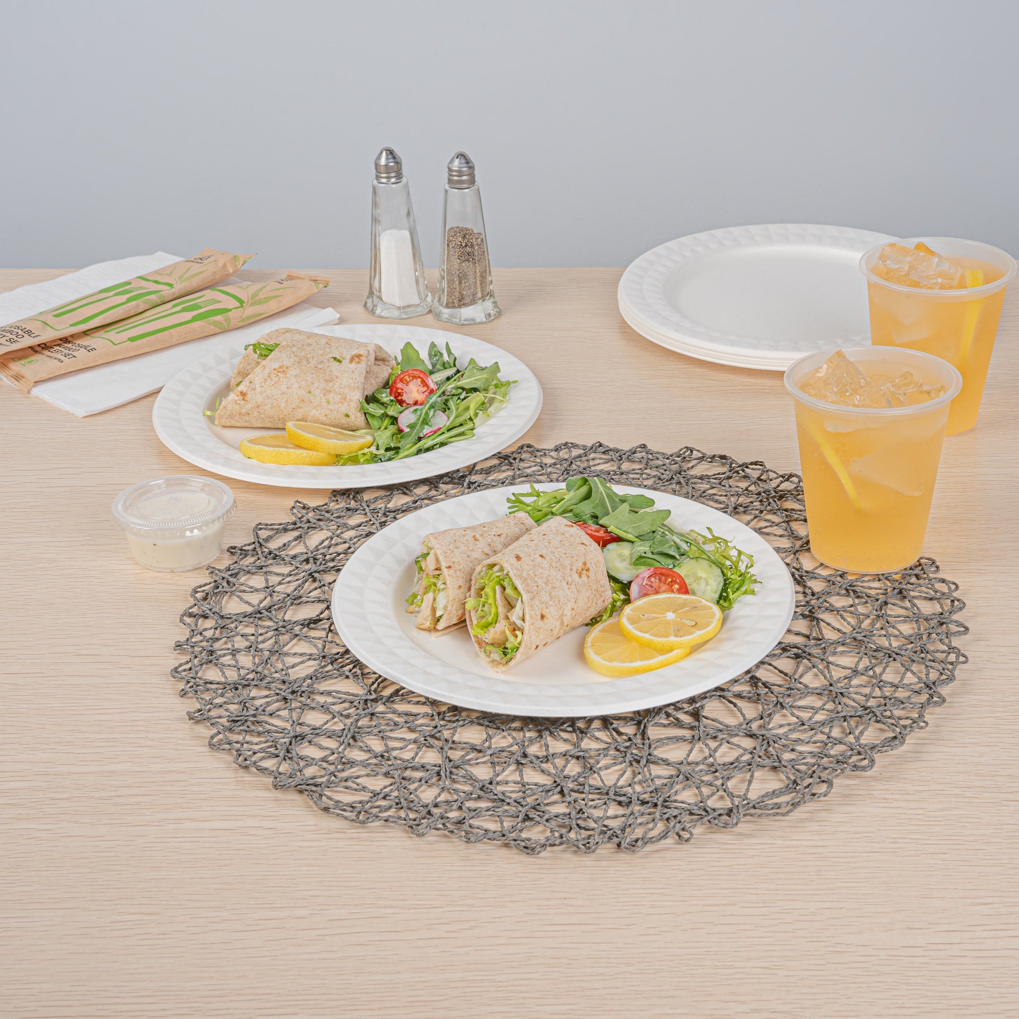 Pulp Safe No PFAS Added Round White Sugarcane / Bagasse Plate - Home Compostable, with Diamond Rim - 9" x 9" x 1/2" - 25 count box
