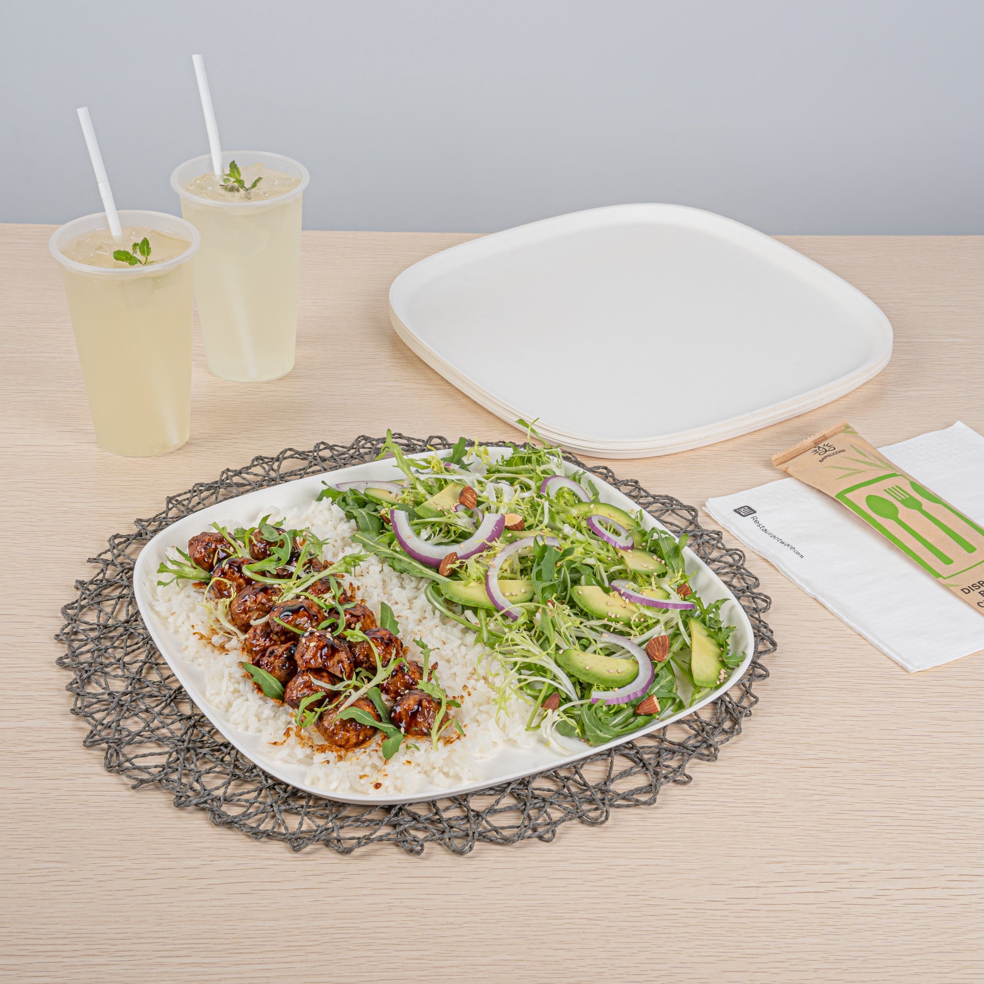 Pulp Safe Modular No PFAS Added White Sugarcane / Bagasse Plate - Home Compostable - 11 3/4" x 11 3/4" x 1/2" - 25 count box
