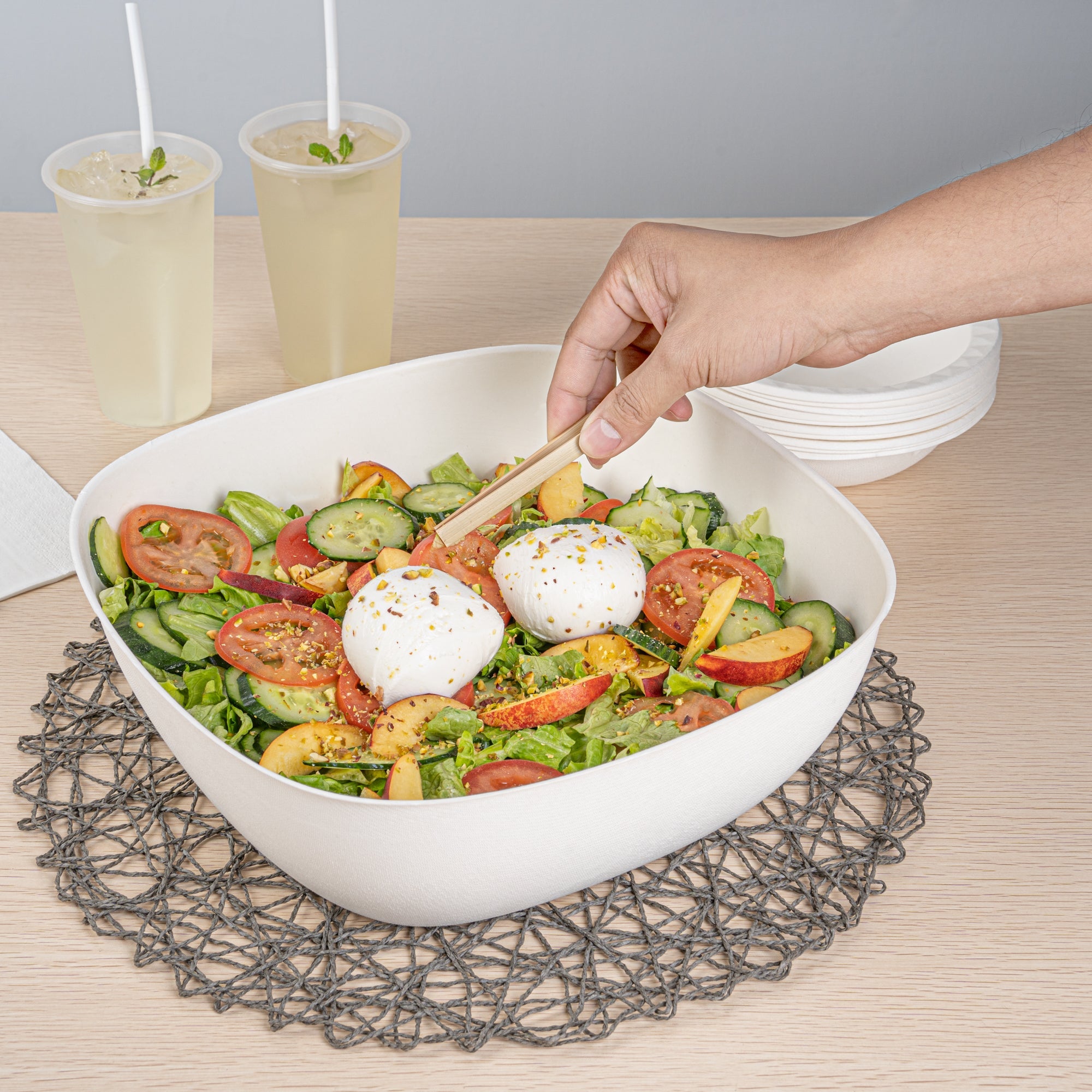 Pulp Safe Modular No PFAS Added 190 oz White Sugarcane / Bagasse Bowl - Home Compostable - 11 3/4" x 11 3/4" x 4" - 25 count box