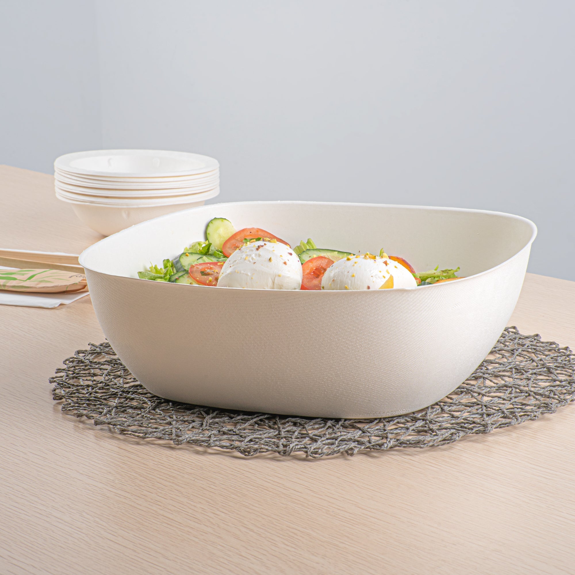 Pulp Safe Modular No PFAS Added 190 oz White Sugarcane / Bagasse Bowl - Home Compostable - 11 3/4" x 11 3/4" x 4" - 100 count box