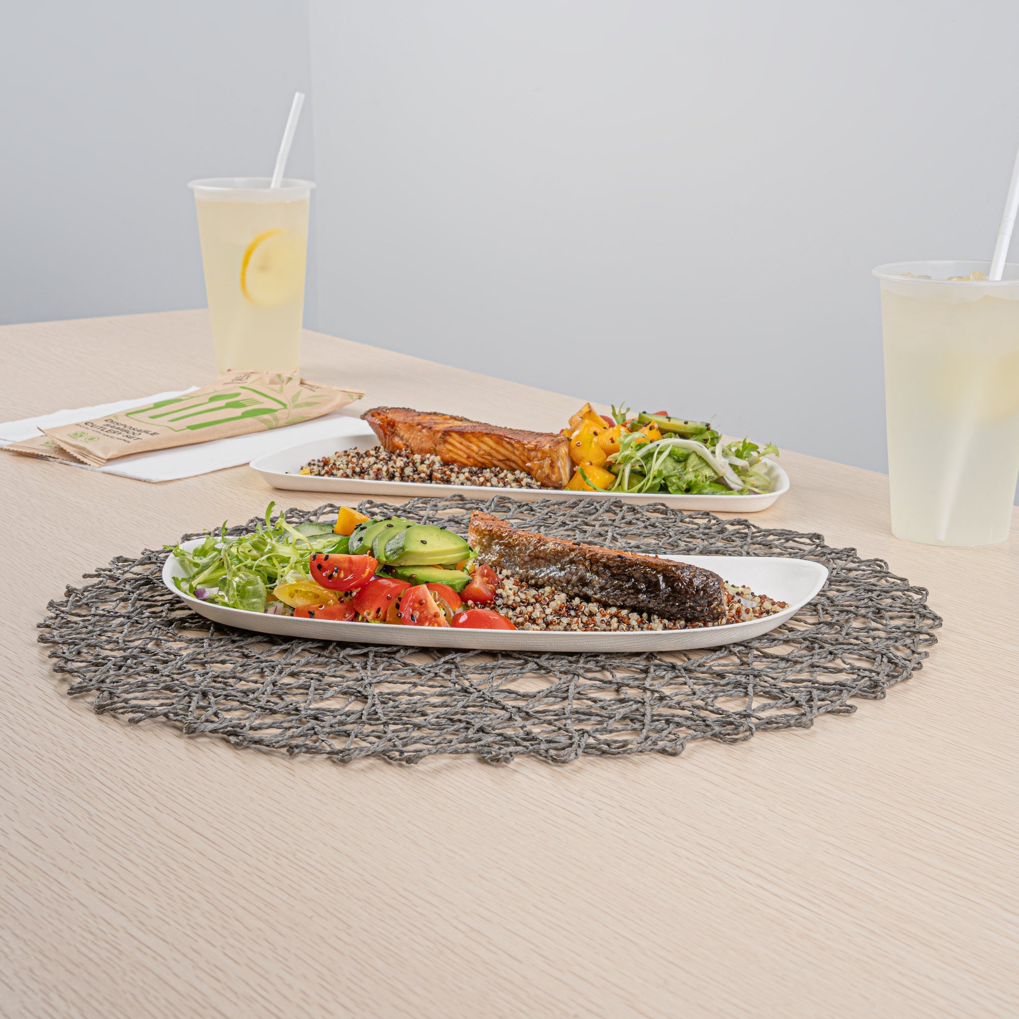 Pulp Safe Modular No PFAS Added White Sugarcane / Bagasse Plate - Home Compostable - 11 3/4" x 5 1/4" x 1/2" - 100 count box