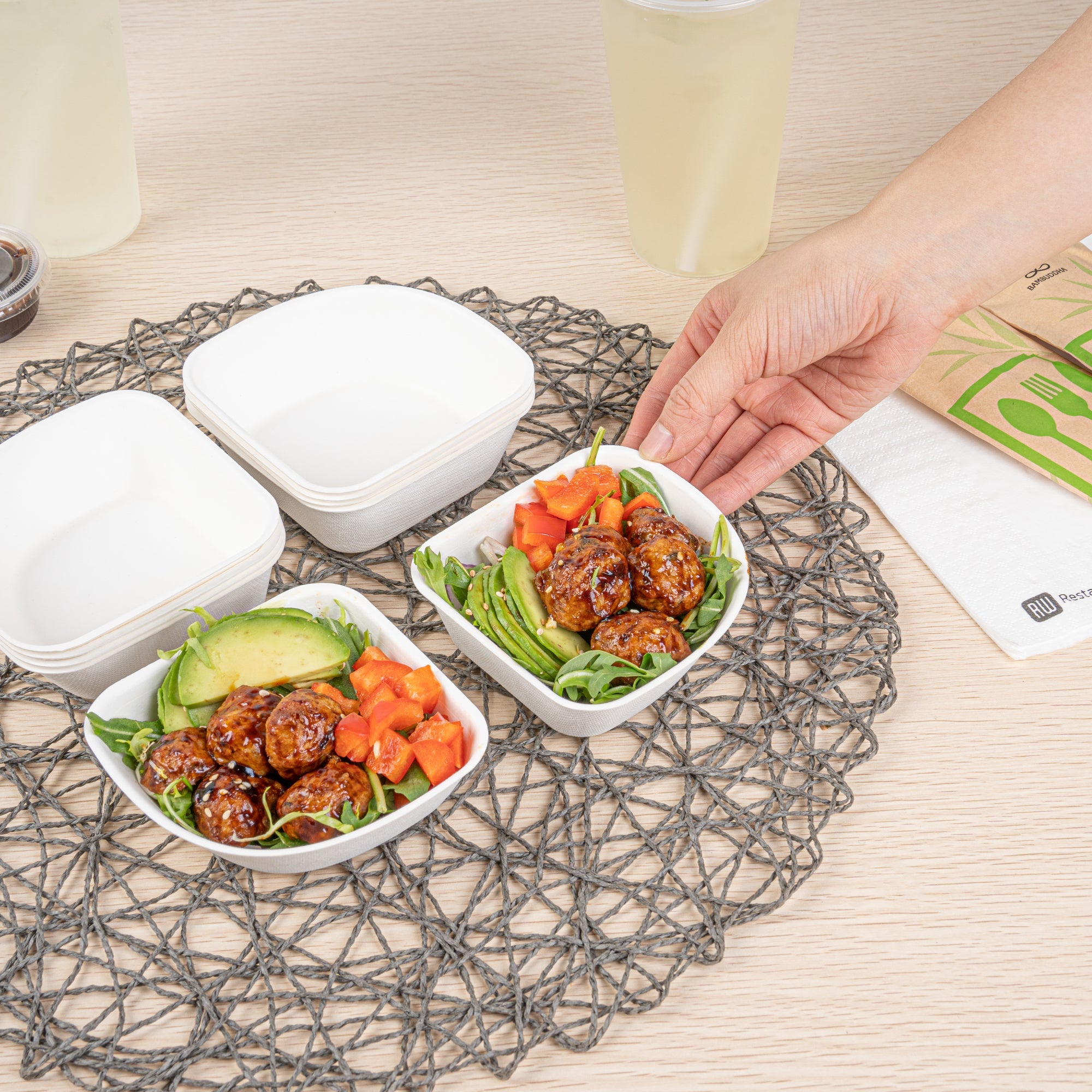 Pulp Safe Modular No PFAS Added 7 oz White Sugarcane / Bagasse Bowl - Home Compostable - 4" x 4" x 1 1/4" - 25 count box