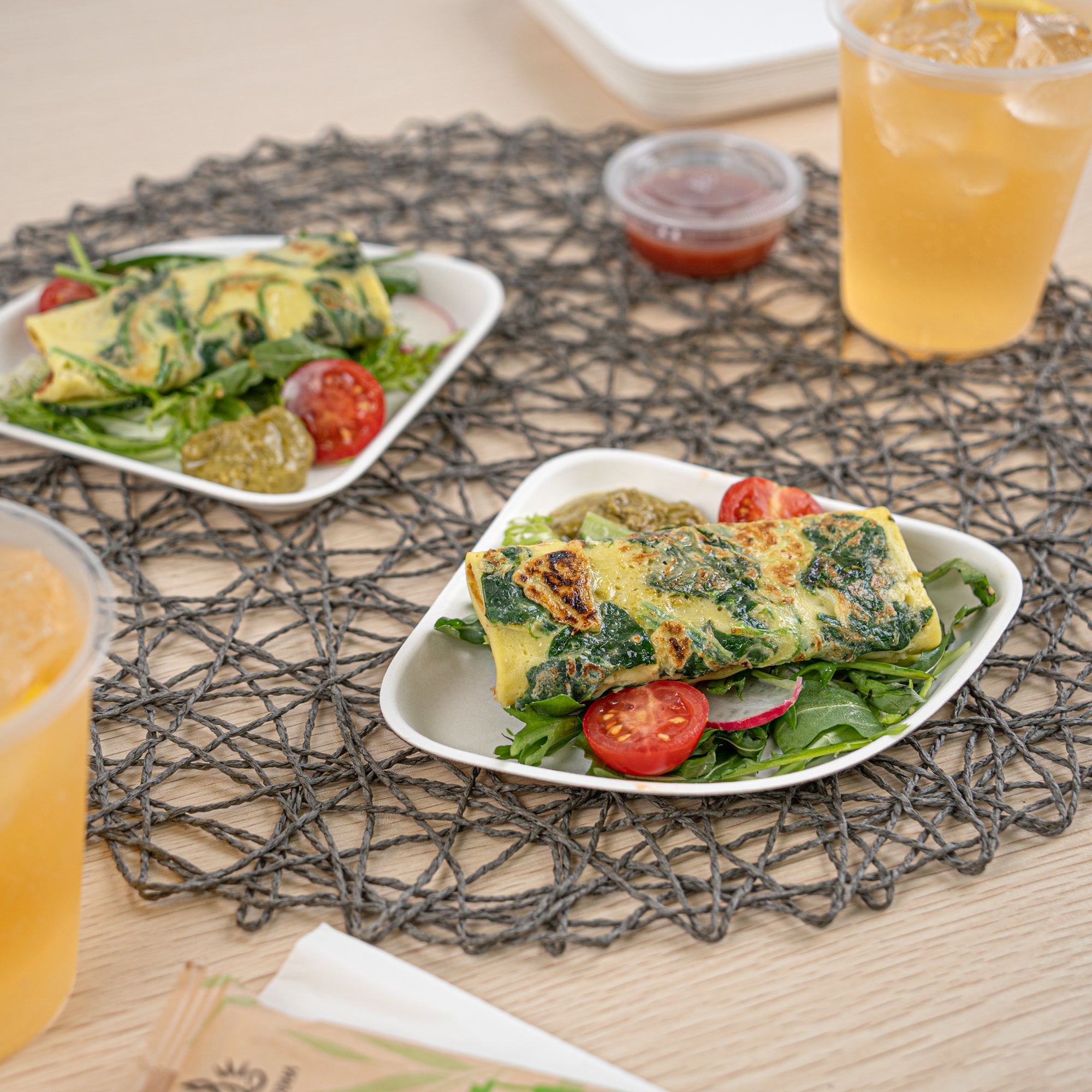 Pulp Safe Modular No PFAS Added White Sugarcane / Bagasse Plate - Home Compostable - 5 1/4" x 5 1/4" x 1/2" - 100 count box