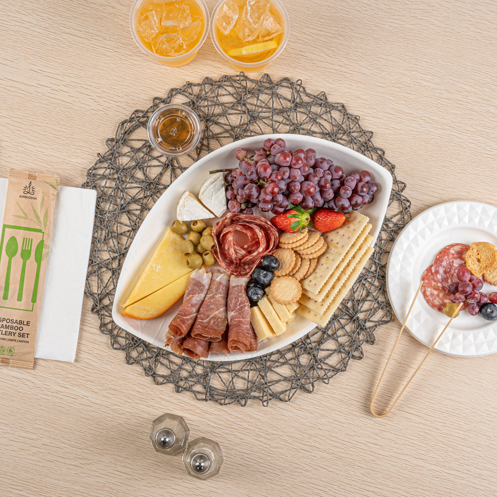 Pulp Safe Modular No PFAS Added White Sugarcane / Bagasse Tray - Home Compostable - 14" x 9 1/4" x 1 1/2" - 25 count box