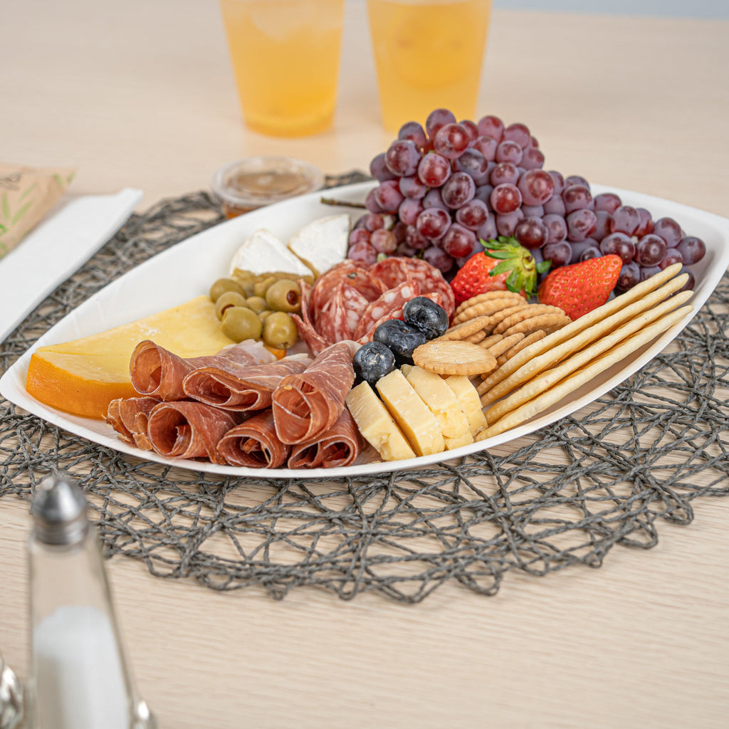 Pulp Safe Modular No PFAS Added White Sugarcane / Bagasse Tray - Home Compostable - 14" x 9 1/4" x 1 1/2" - 25 count box