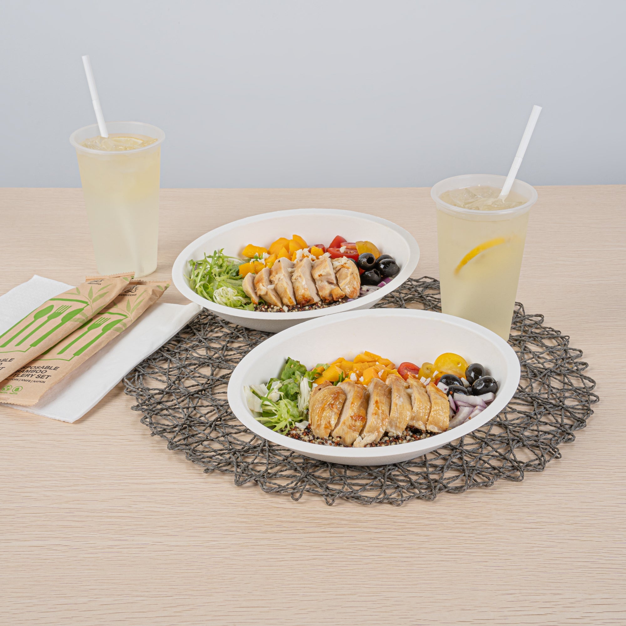 Pulp Safe No PFAS Added 16 oz Oval White Sugarcane / Bagasse Bowl - Home Compostable - 8 3/4" x 6 3/4" x 2 1/4" - 100 count box