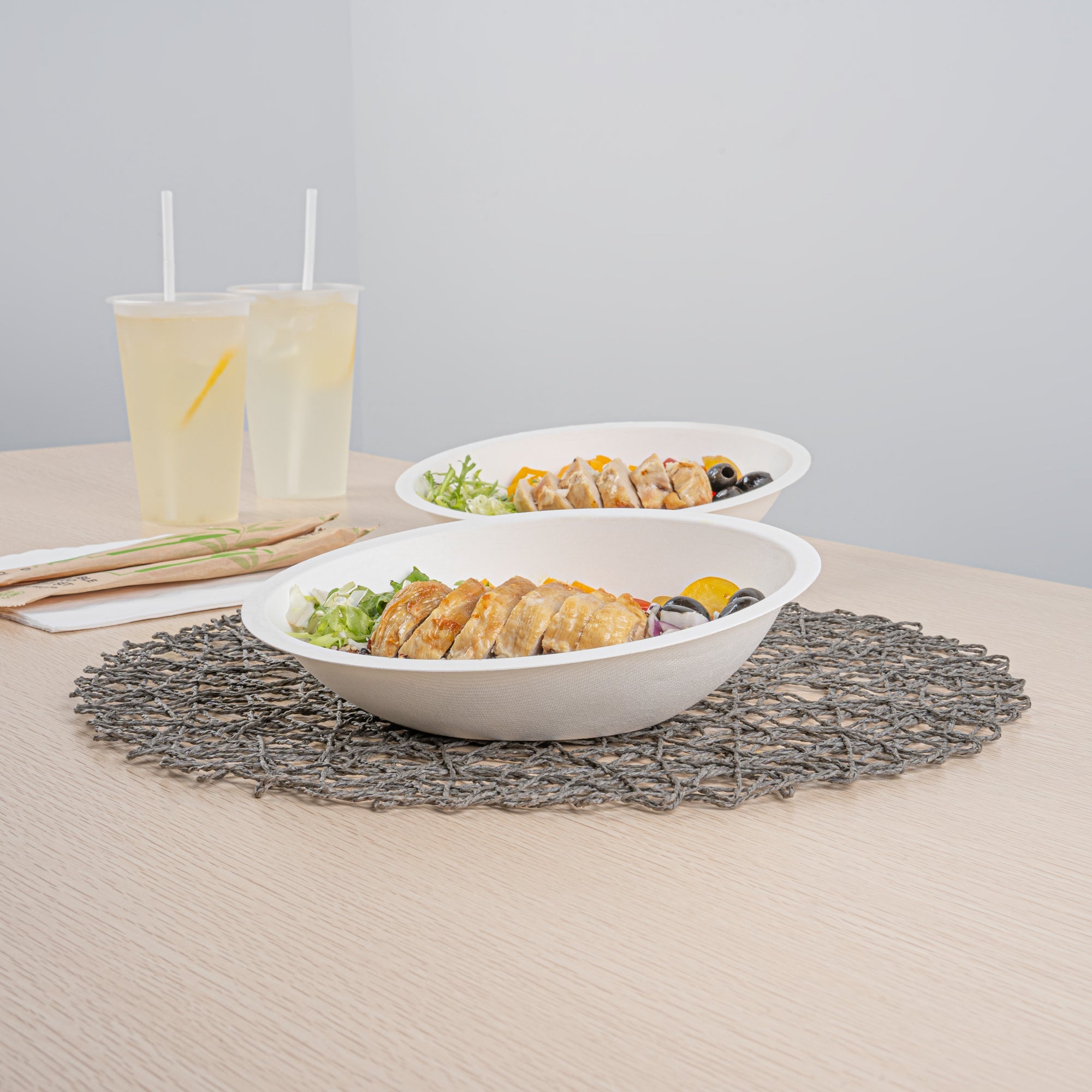 Pulp Safe No PFAS Added 16 oz Oval White Sugarcane / Bagasse Bowl - Home Compostable - 8 3/4" x 6 3/4" x 2 1/4" - 100 count box