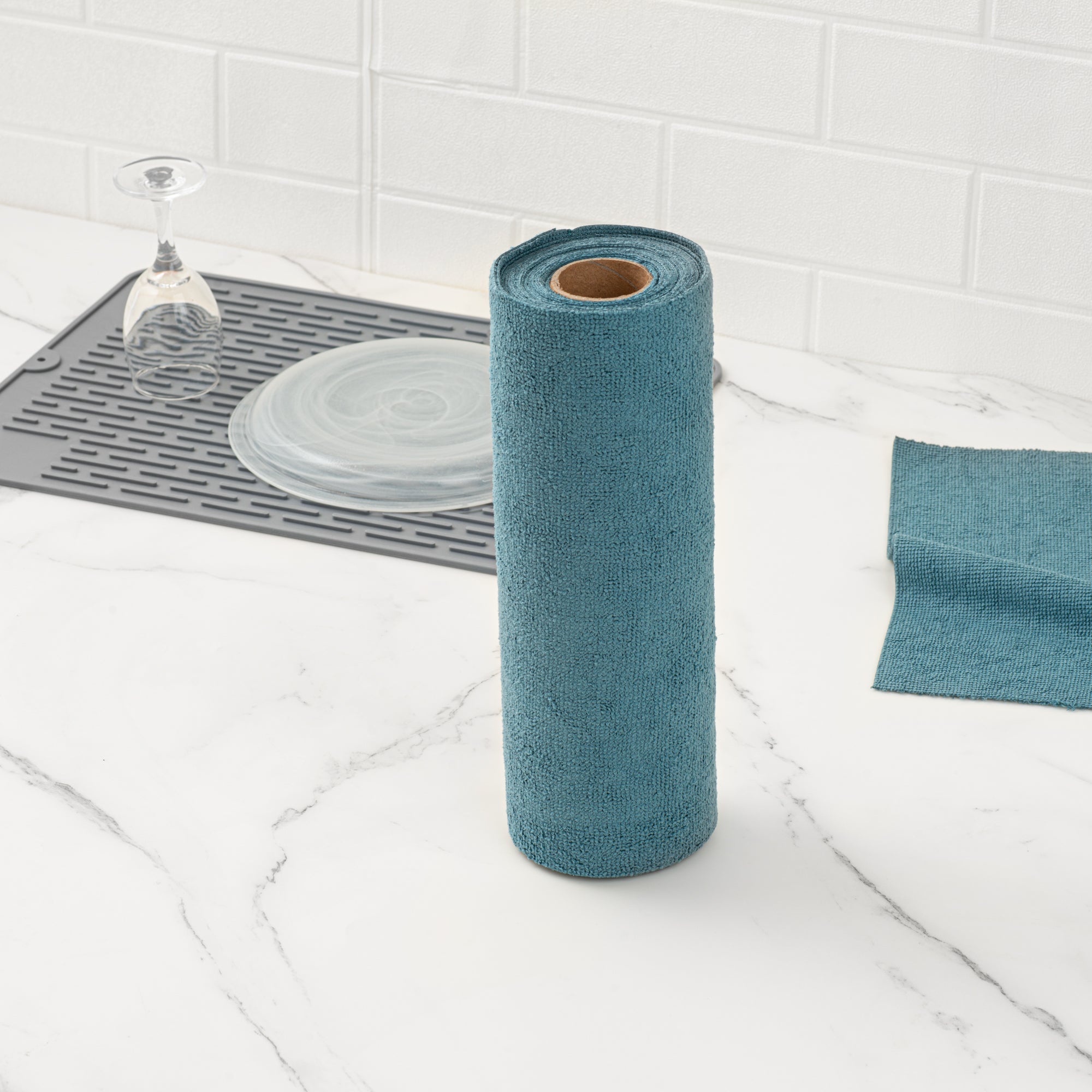 Clean Tek Professional Teal Microfiber General Purpose Towel Roll - Tear Away - 11 3/4" x 11 3/4" - 300 count box