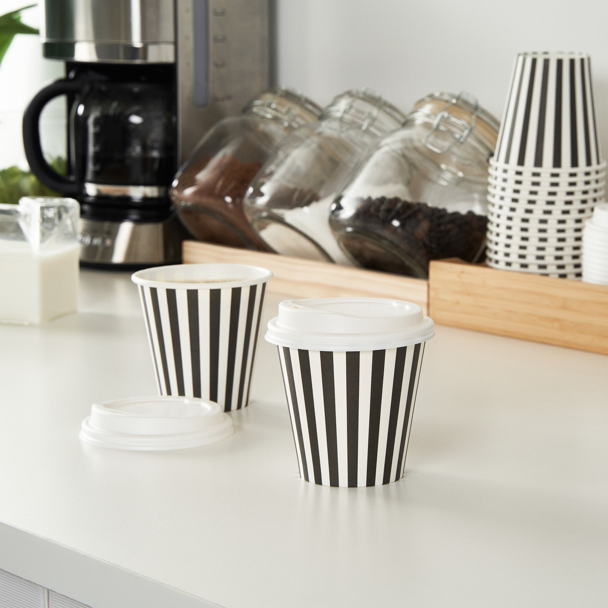Restpresso 8 oz Black and White Stripe Paper Single Wall Coffee Cup - with White Lid - 3 1/2"x 3 1/2"x 4" - 20 count box