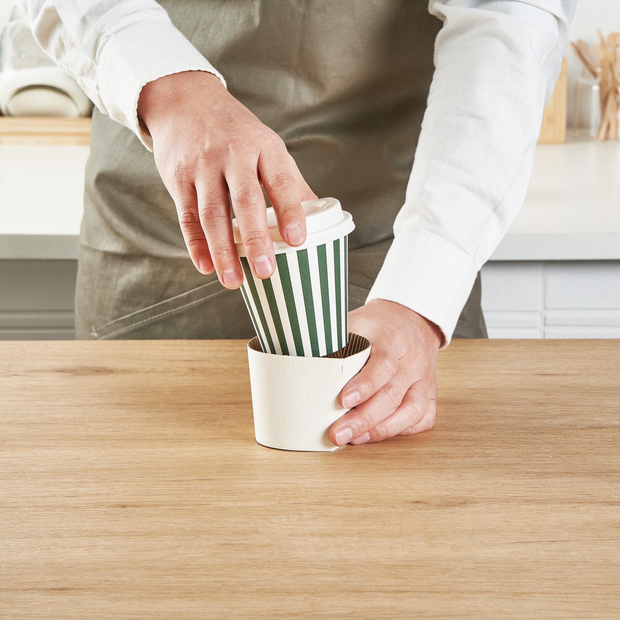 Restpresso 8 oz Forest Green and White Stripe Paper Single Wall Coffee Cup - with White Lid - 3 1/2"x 3 1/2"x 4" - 20 count box