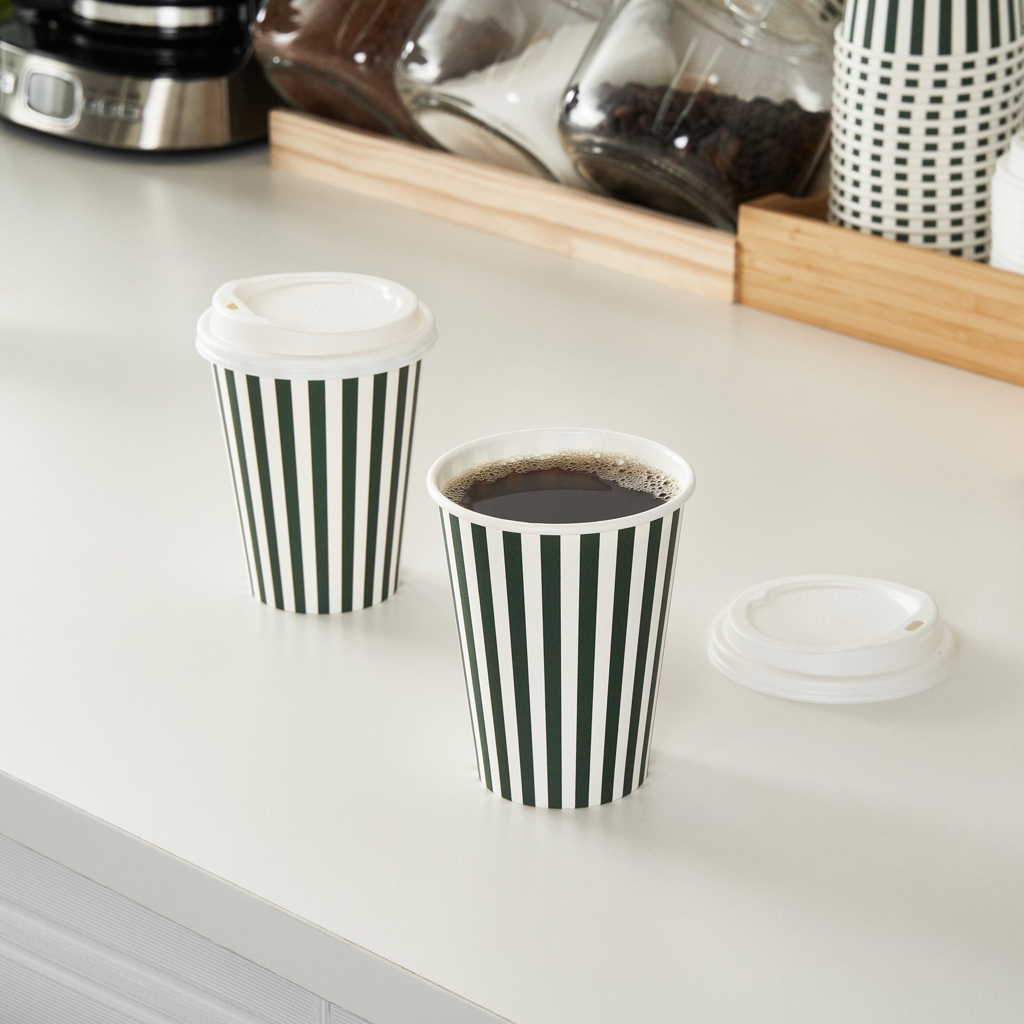 Restpresso 12 oz Forest Green and White Stripe Paper Single Wall Coffee Cup - with White Lid - 3 1/2"x 3 1/2"x 4 3/4" - 400 count box