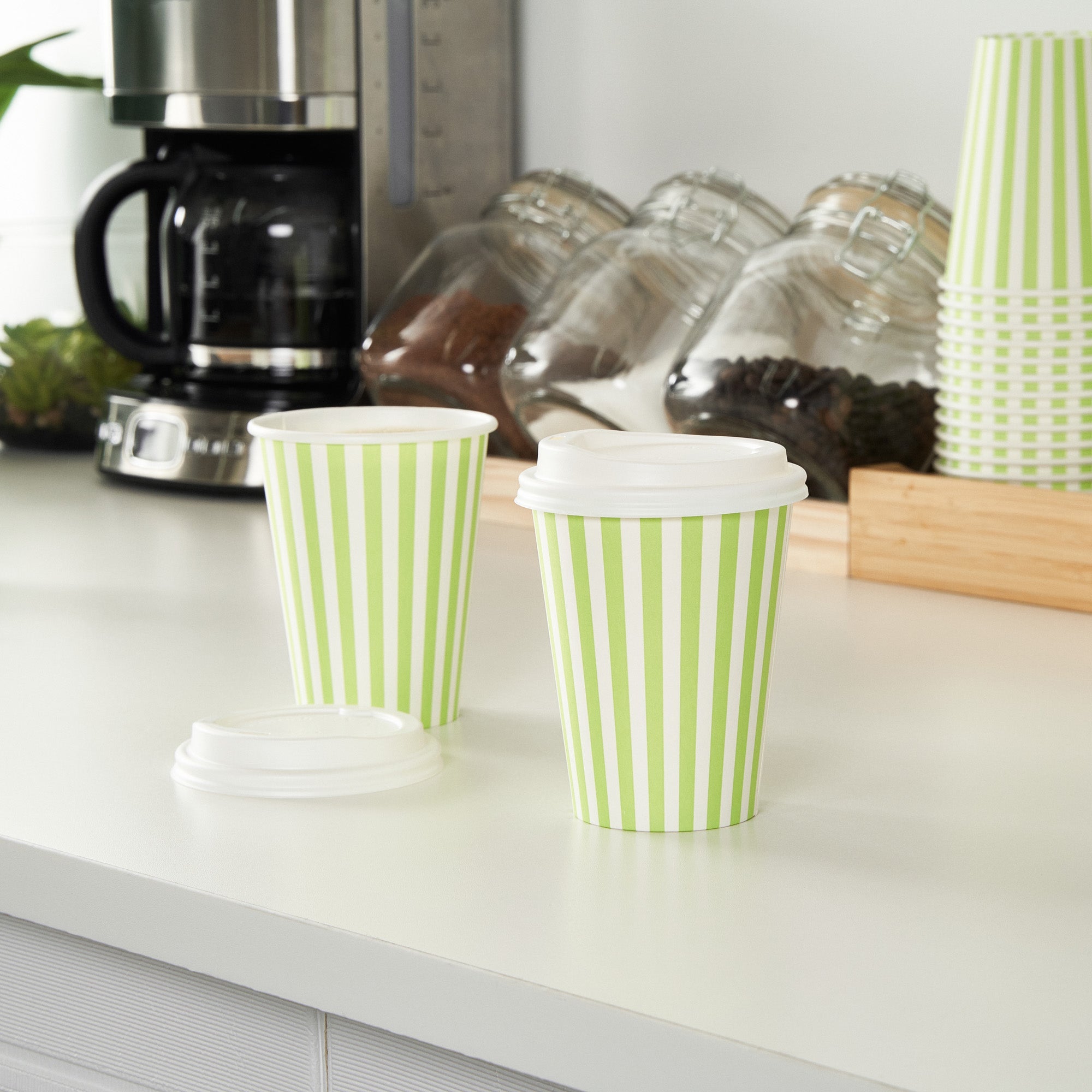 Restpresso 12 oz Green and White Stripe Paper Single Wall Coffee Cup - with White Lid - 3 1/2"x 3 1/2"x 4 3/4" - 20 count box
