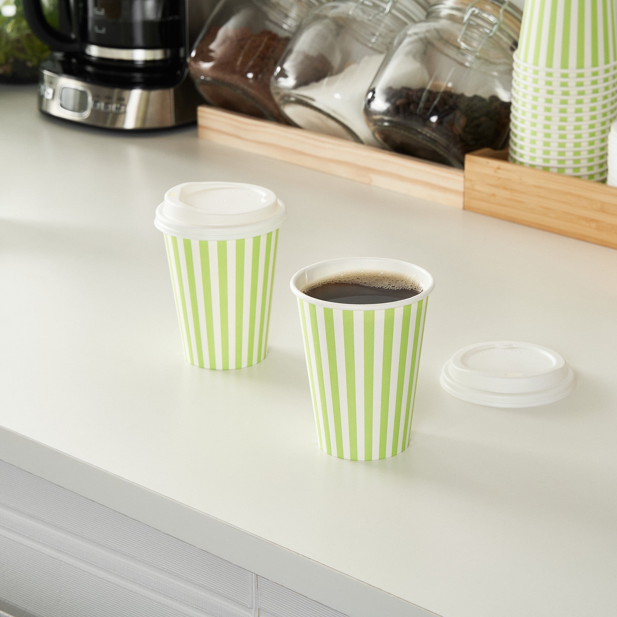Restpresso 12 oz Green and White Stripe Paper Single Wall Coffee Cup - with White Lid - 3 1/2"x 3 1/2"x 4 3/4" - 400 count box