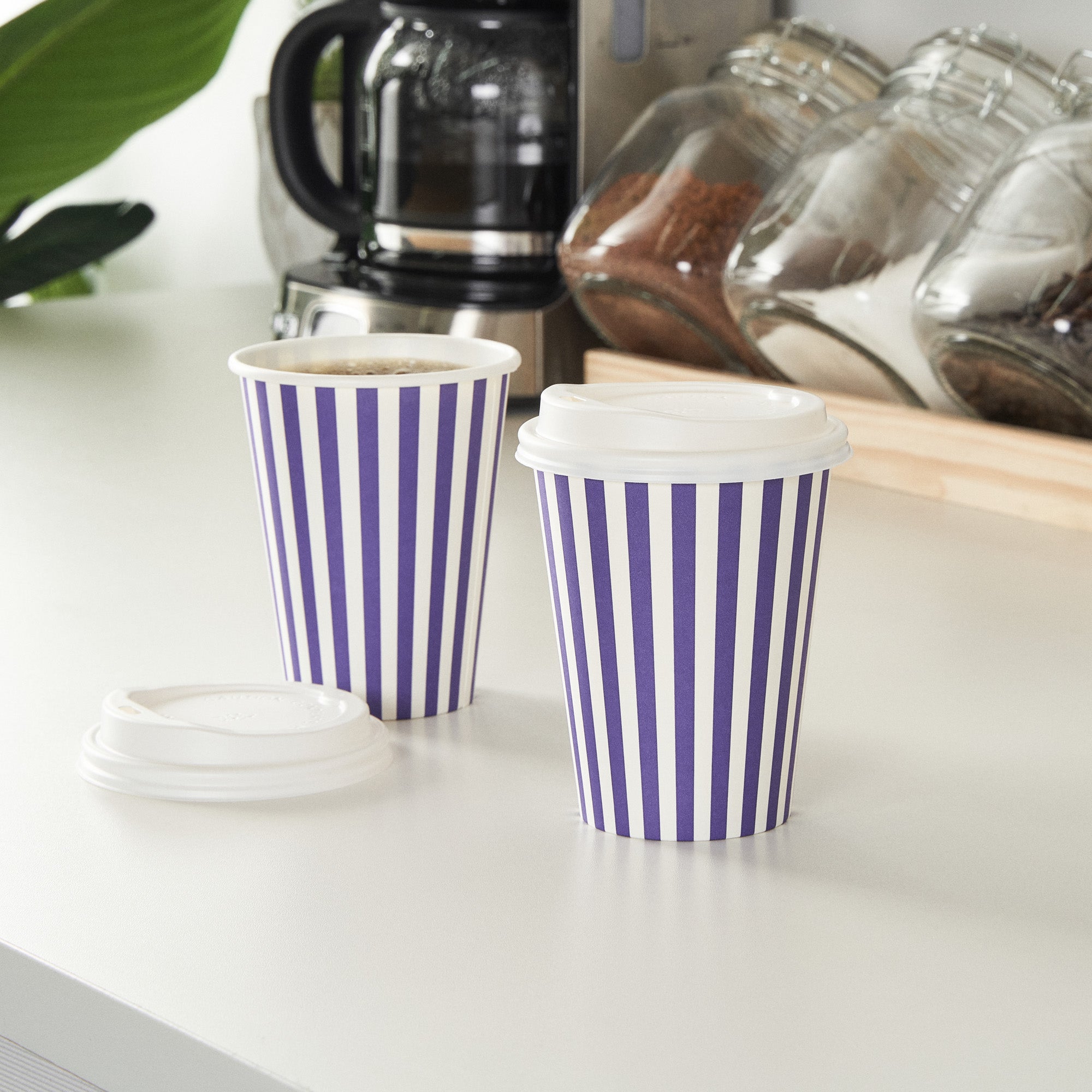 Restpresso 12 oz Purple and White Stripe Paper Single Wall Coffee Cup - with White Lid - 3 1/2"x 3 1/2"x 4 3/4" - 20 count box