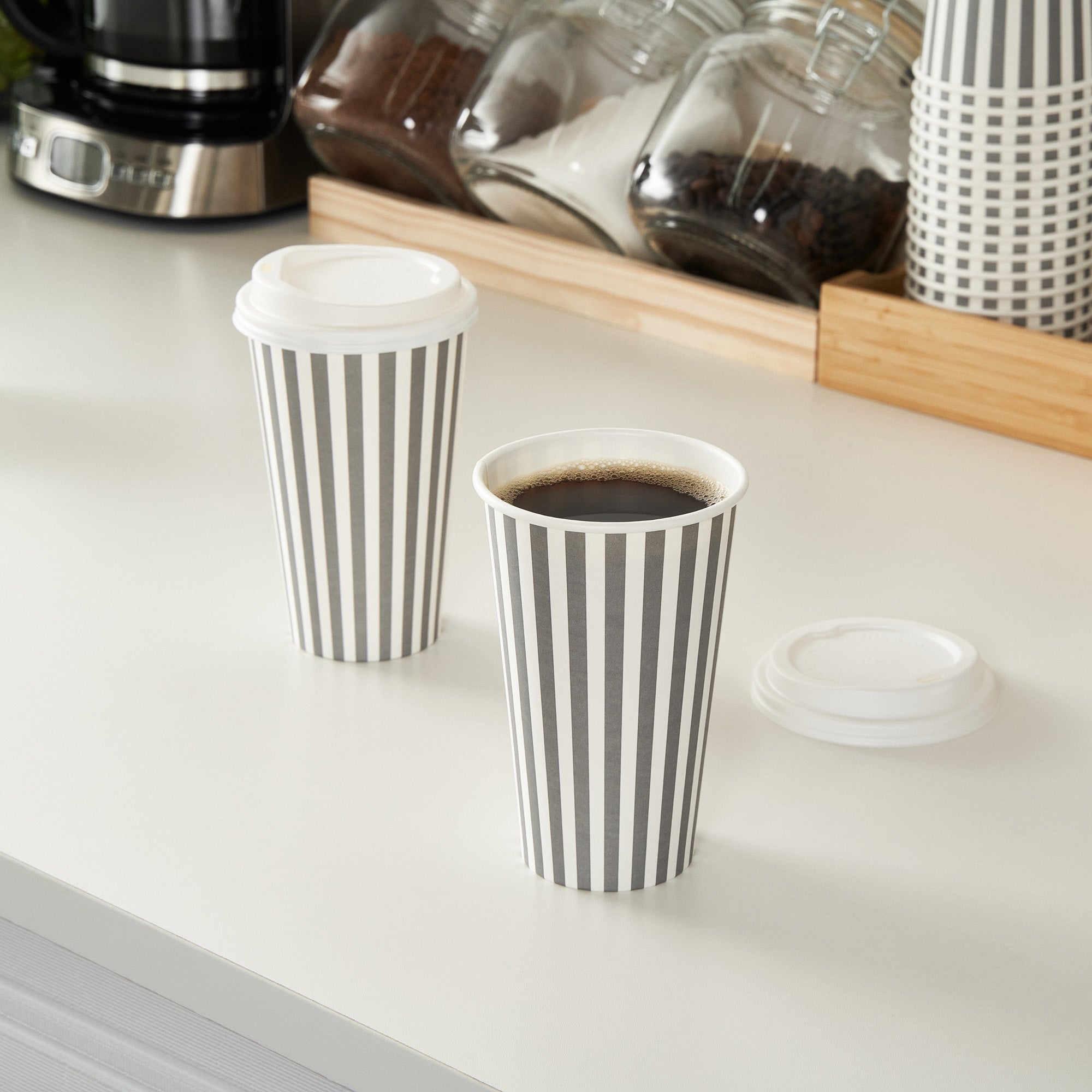 Restpresso 16 oz Gray and White Stripe Paper Single Wall Coffee Cup - with White Lid - 3 1/2"x 3 1/2"x 5 3/4" - 20 count box