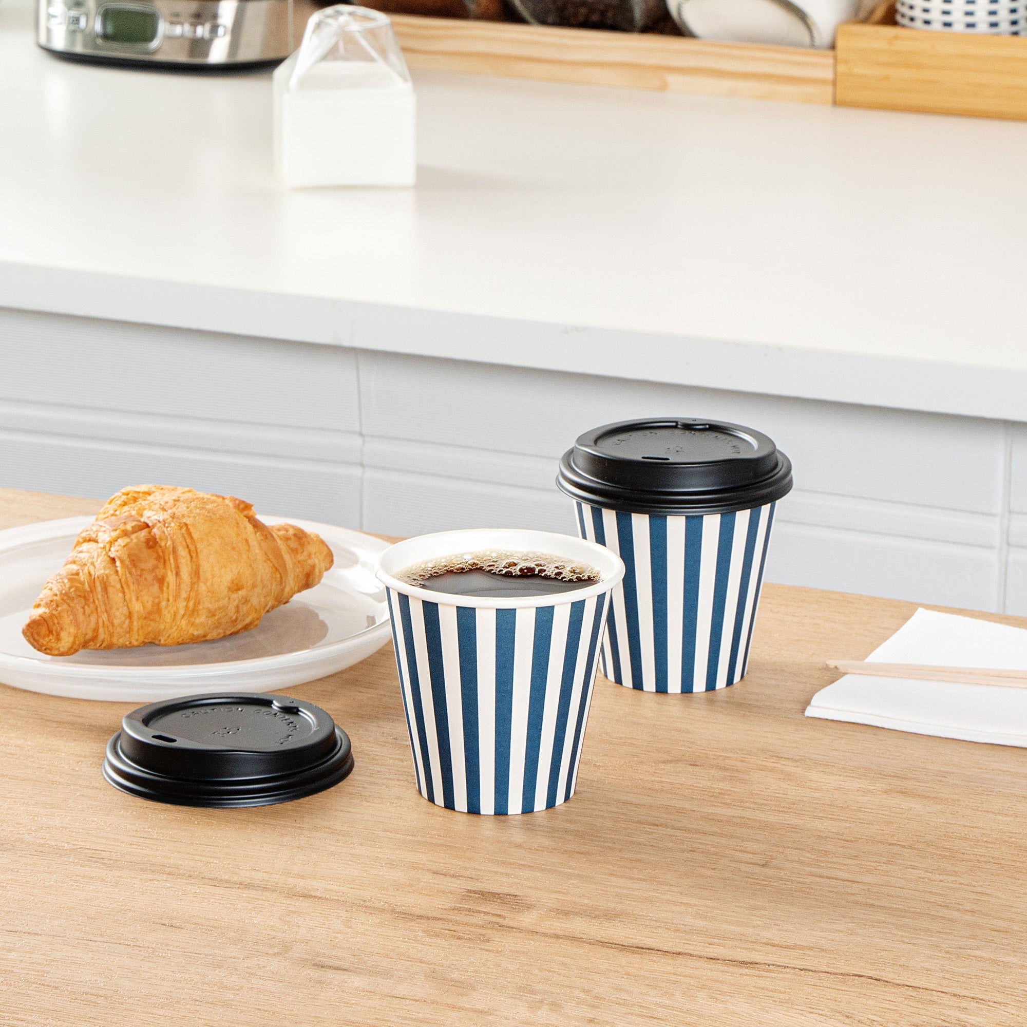 Restpresso 8 oz Blue and White Stripe Paper Single Wall Coffee Cup - with Black Lid - 3 1/2" x 3 1/2" x 3 1/4" - 20 count box