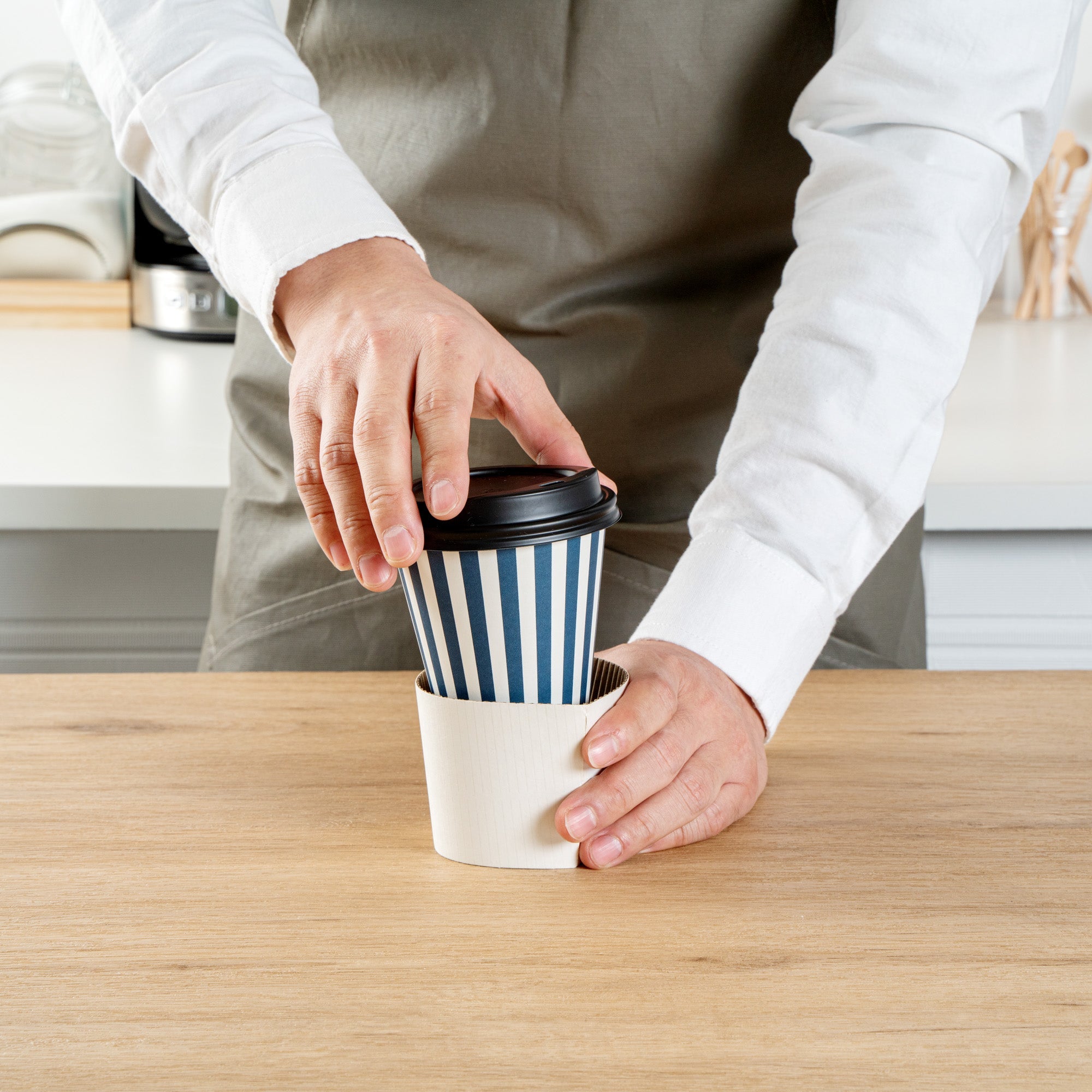 Restpresso 8 oz Blue and White Stripe Paper Single Wall Coffee Cup - with Black Lid - 3 1/2" x 3 1/2" x 3 1/4" - 400 count box