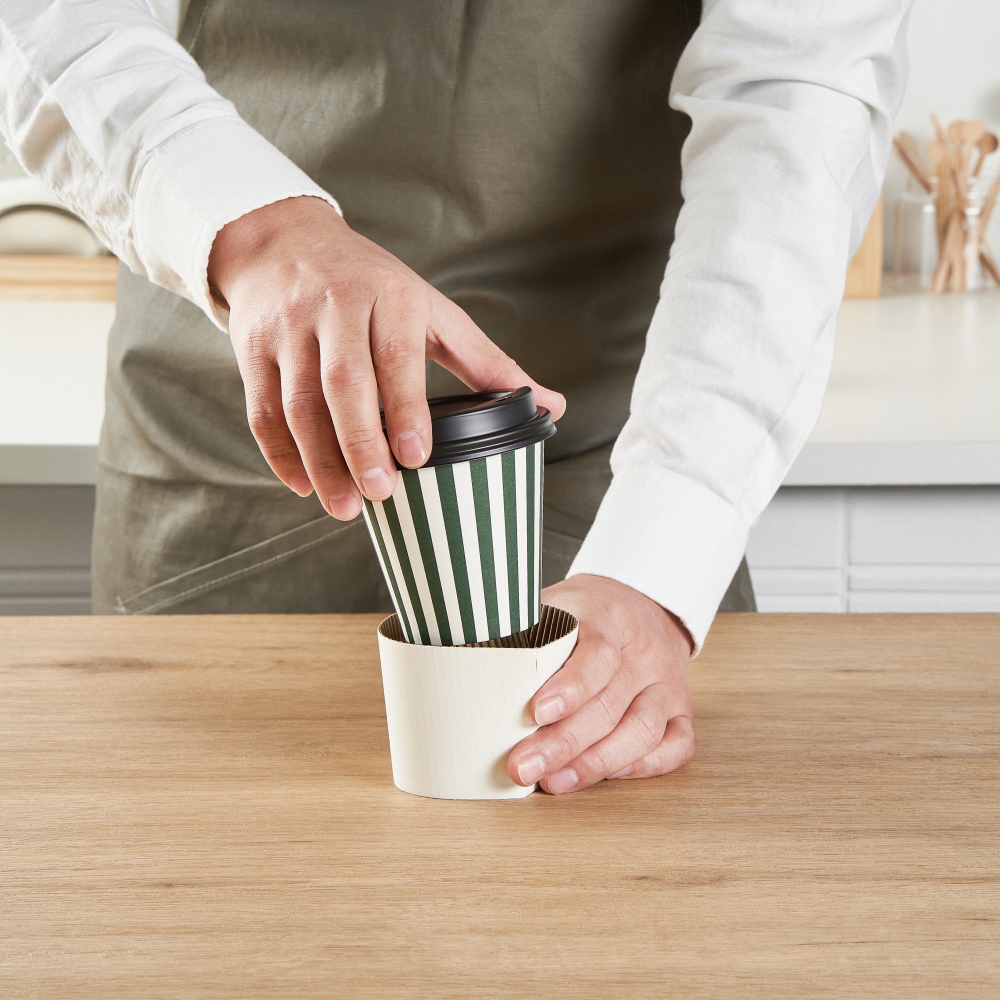 Restpresso 8 oz Forest Green and White Stripe Paper Single Wall Coffee Cup - with Black Lid - 3 1/2" x 3 1/2" x 3 1/4" - 400 count box