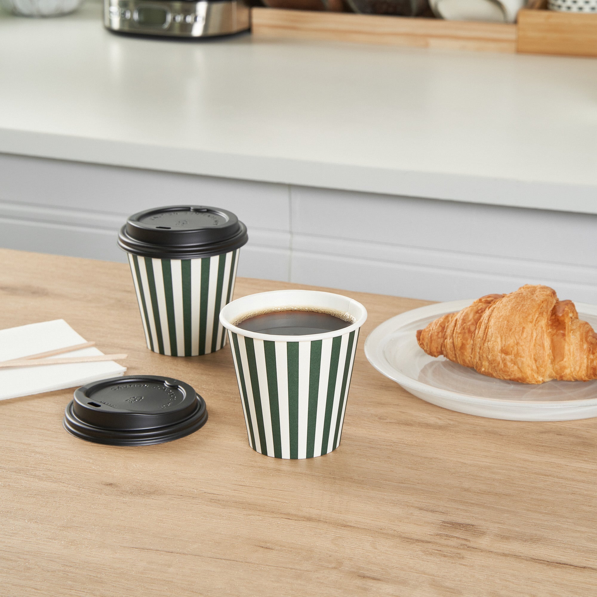 Restpresso 8 oz Forest Green and White Stripe Paper Single Wall Coffee Cup - with Black Lid - 3 1/2" x 3 1/2" x 3 1/4" - 400 count box