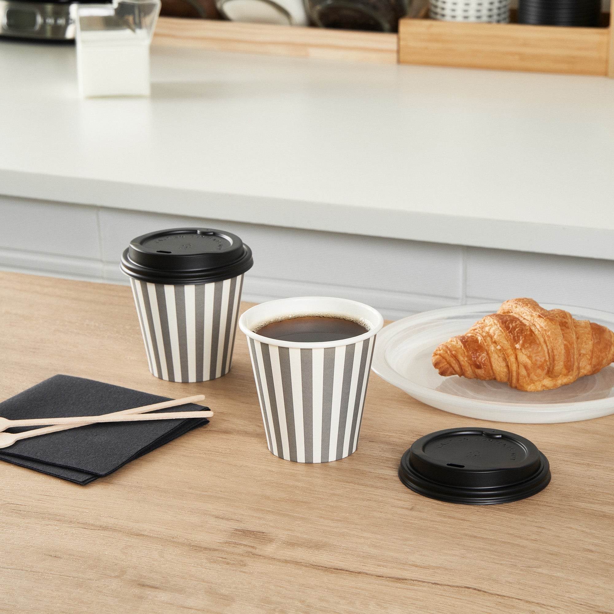 Restpresso 8 oz Gray and White Stripe Paper Single Wall Coffee Cup - with Black Lid - 3 1/2" x 3 1/2" x 3 1/4" - 400 count box