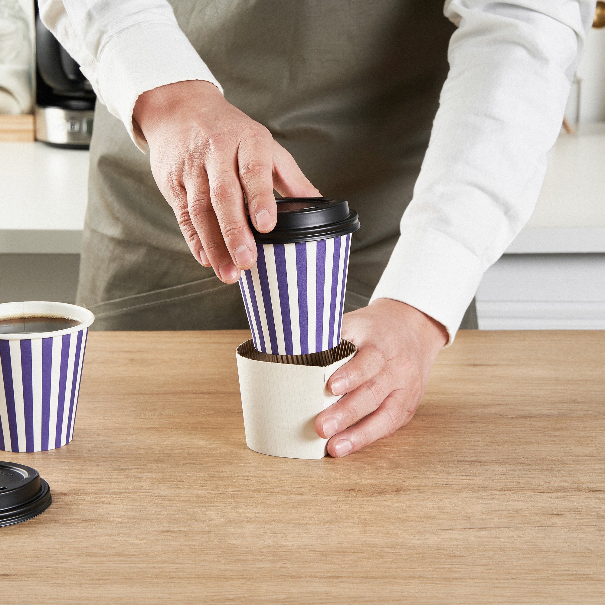 Restpresso 8 oz Purple and White Stripe Paper Single Wall Coffee Cup - with Black Lid - 3 1/2" x 3 1/2" x 3 1/4" - 20 count box