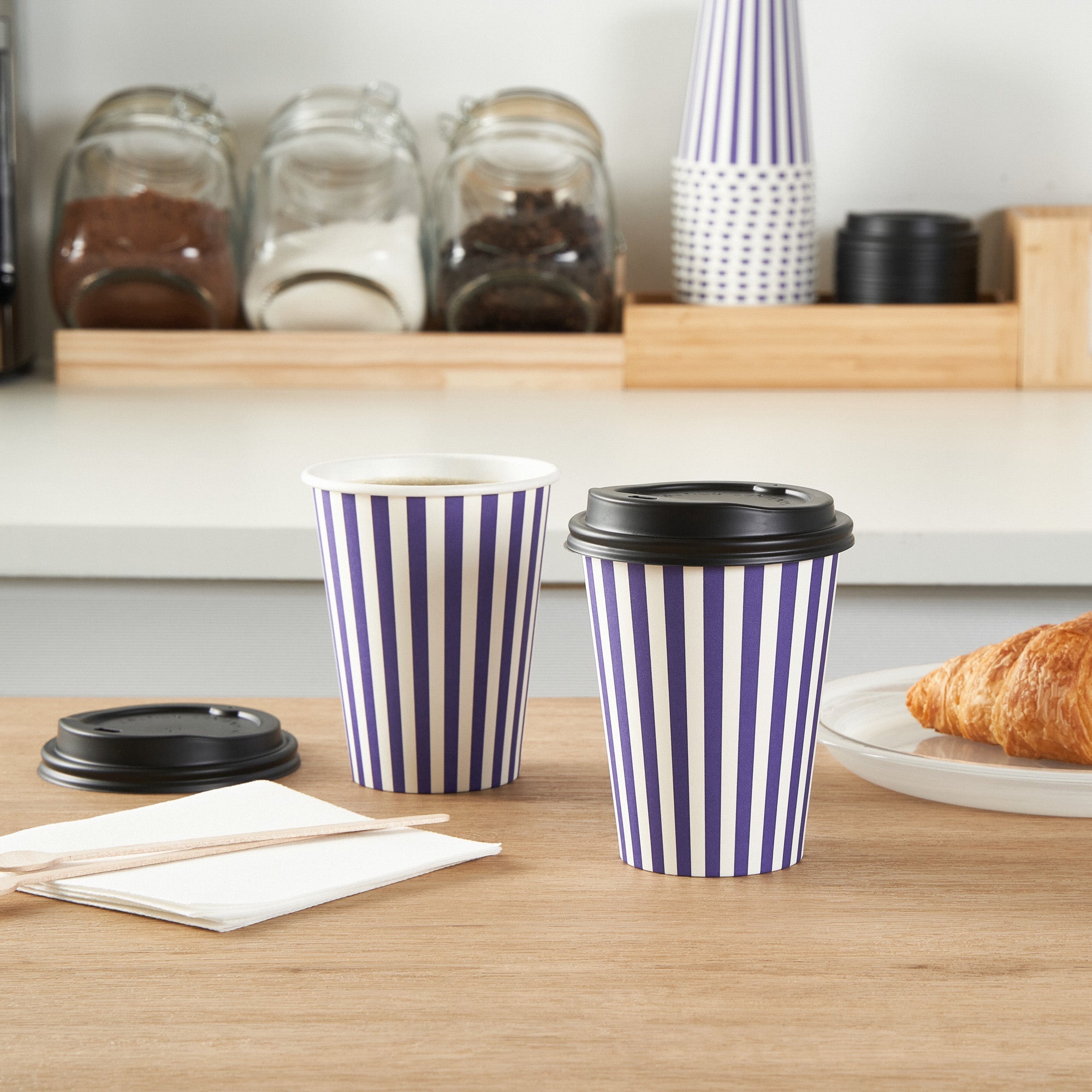 Restpresso 12 oz Purple and White Stripe Paper Single Wall Coffee Cup - with Black Lid - 3 1/2"x 3 1/2"x 4 1/4" - 20 count box