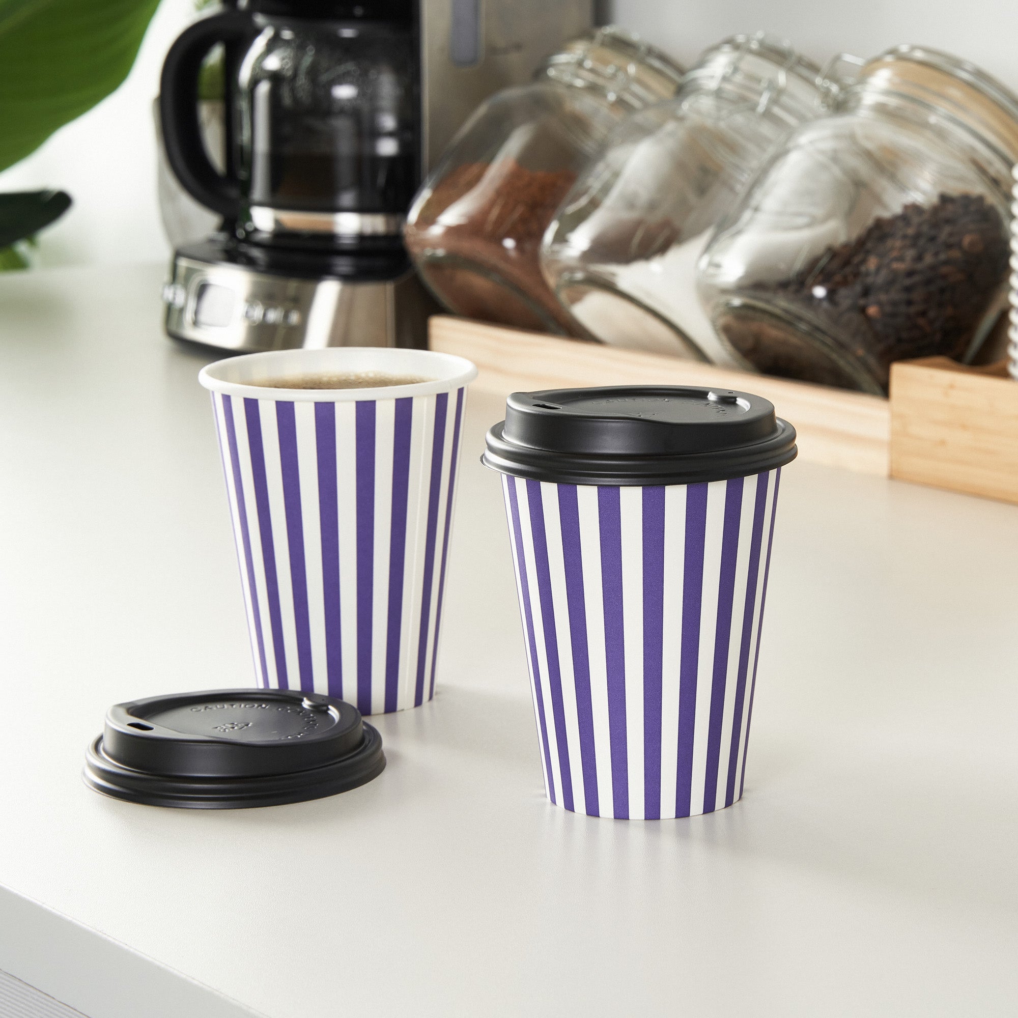 Restpresso 12 oz Purple and White Stripe Paper Single Wall Coffee Cup - with Black Lid - 3 1/2"x 3 1/2"x 4 1/4" - 20 count box