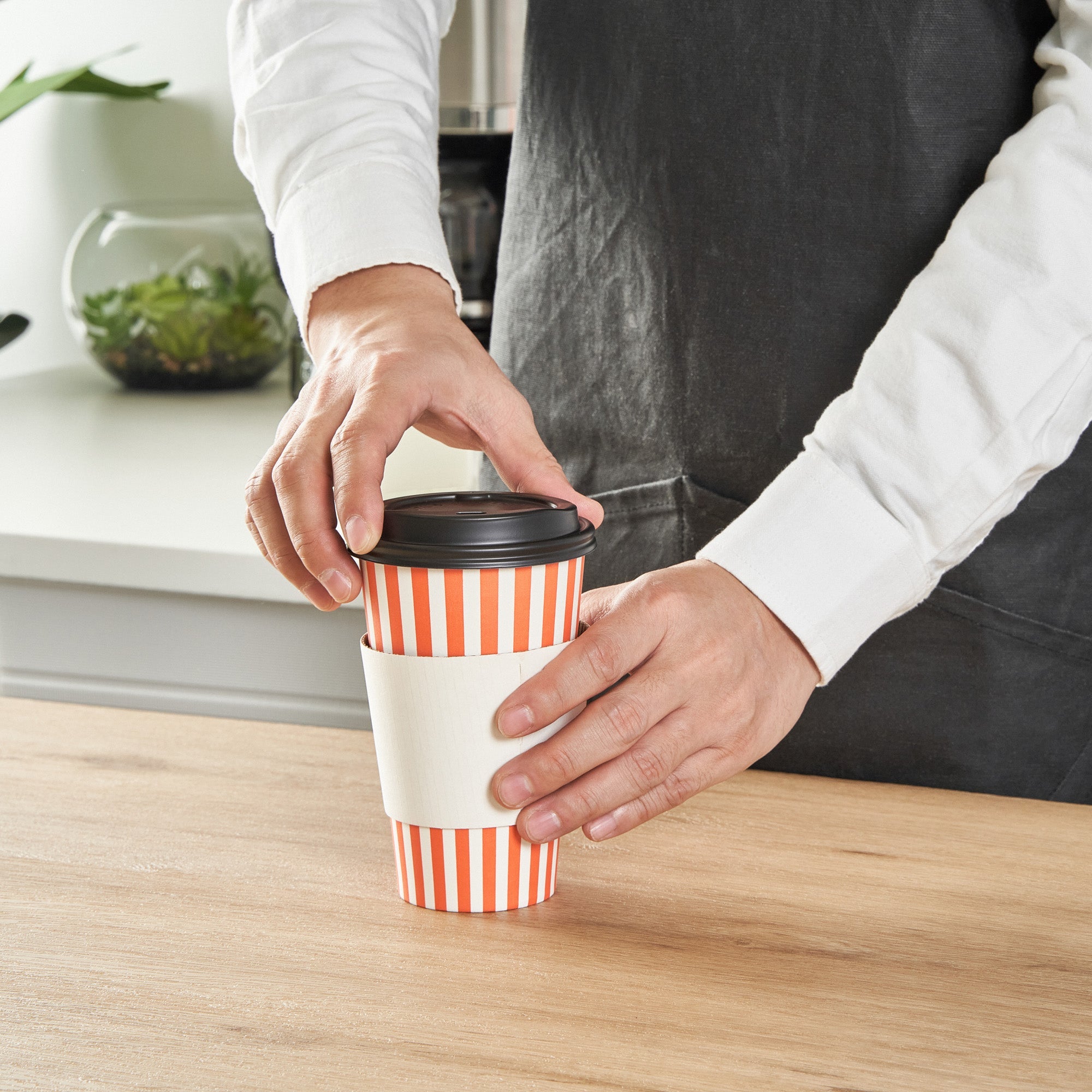 Restpresso 16 oz Orange and White Stripe Paper Single Wall Coffee Cup - with Black Lid - 3 1/2"x 3 1/2"x 5 1/2" - 20 count box