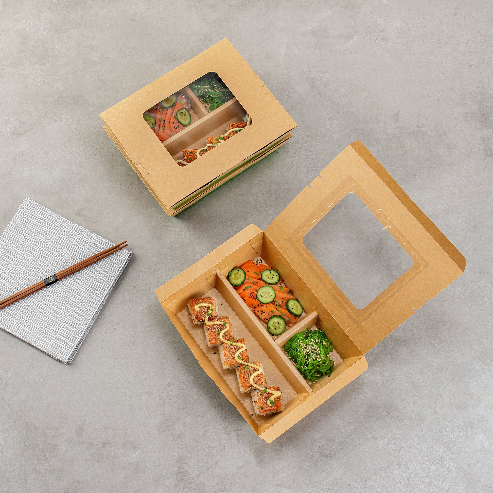 Eco Tek 51 oz Kraft and Green Paper Bento Box - with PLA Window, 3-Compartment, Compostable - 9 1/2'' x 7 1/2'' x 2'' - 100 count box