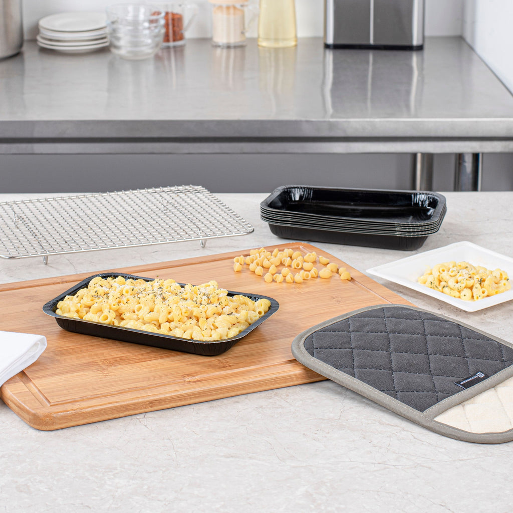 Pastry Tek 15 oz Rectangle Black Paperboard Tray - Oven-Safe - 8 1/4" x 5 1/2" x 1" - 25 count box