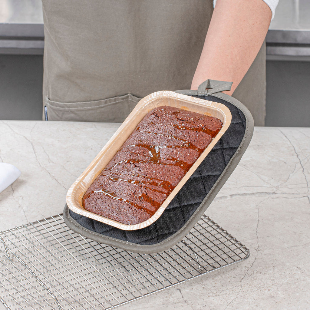 Pastry Tek 15 oz Rectangle Kraft Paperboard Tray - Oven-Safe - 8 1/4" x 5 1/2" x 1" - 100 count box