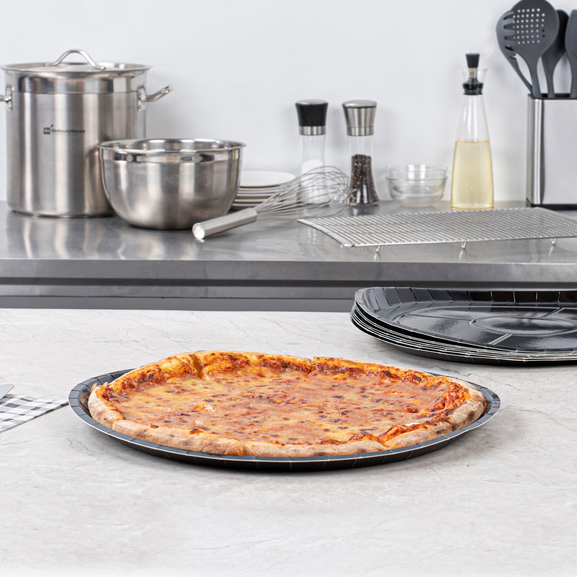 Eco Pie Round Black Paperboard Pizza Tray - Oven-Safe - 16" - 25 count box
