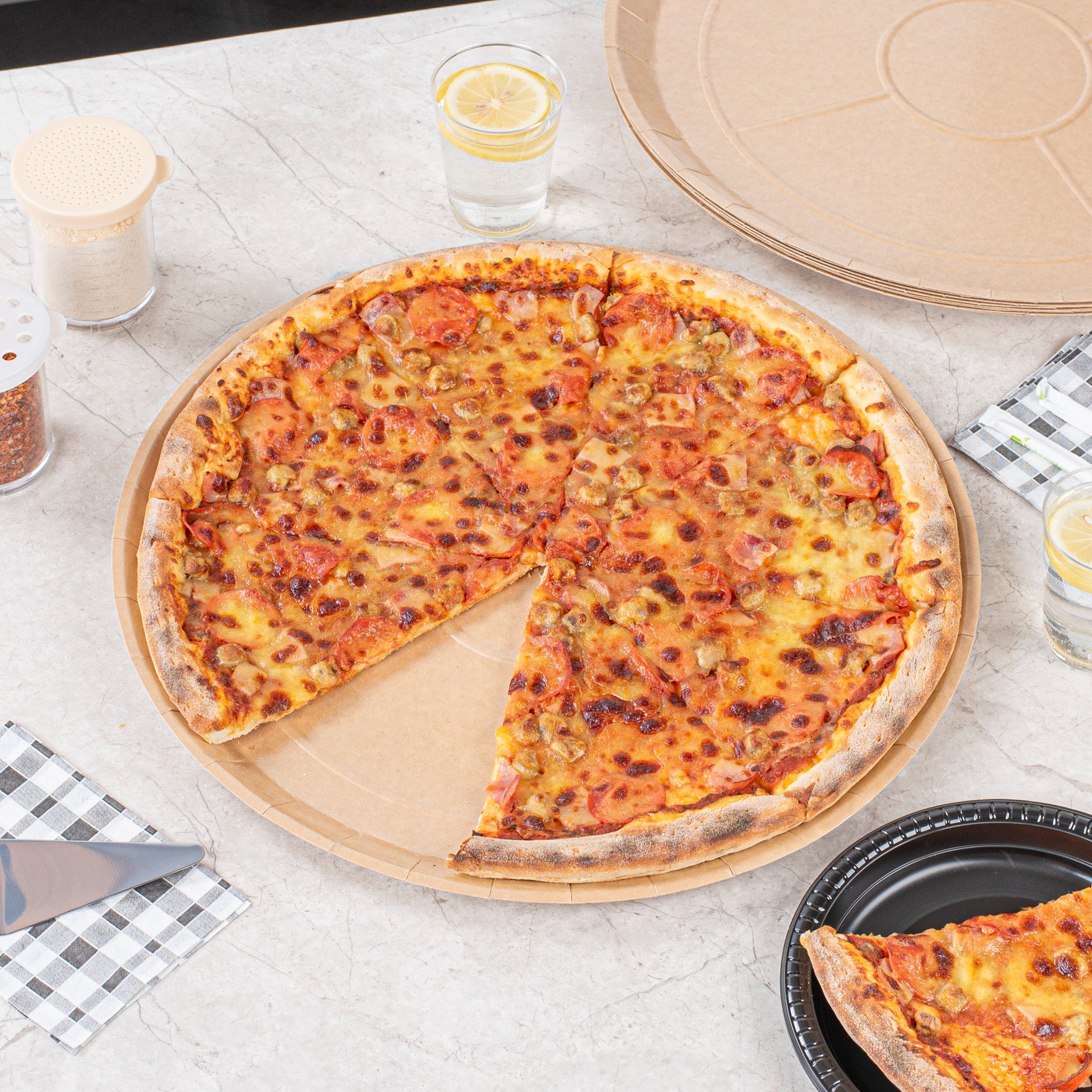 Eco Pie Round Kraft Paperboard Pizza Tray - Oven-Safe - 18'' - 25 count box