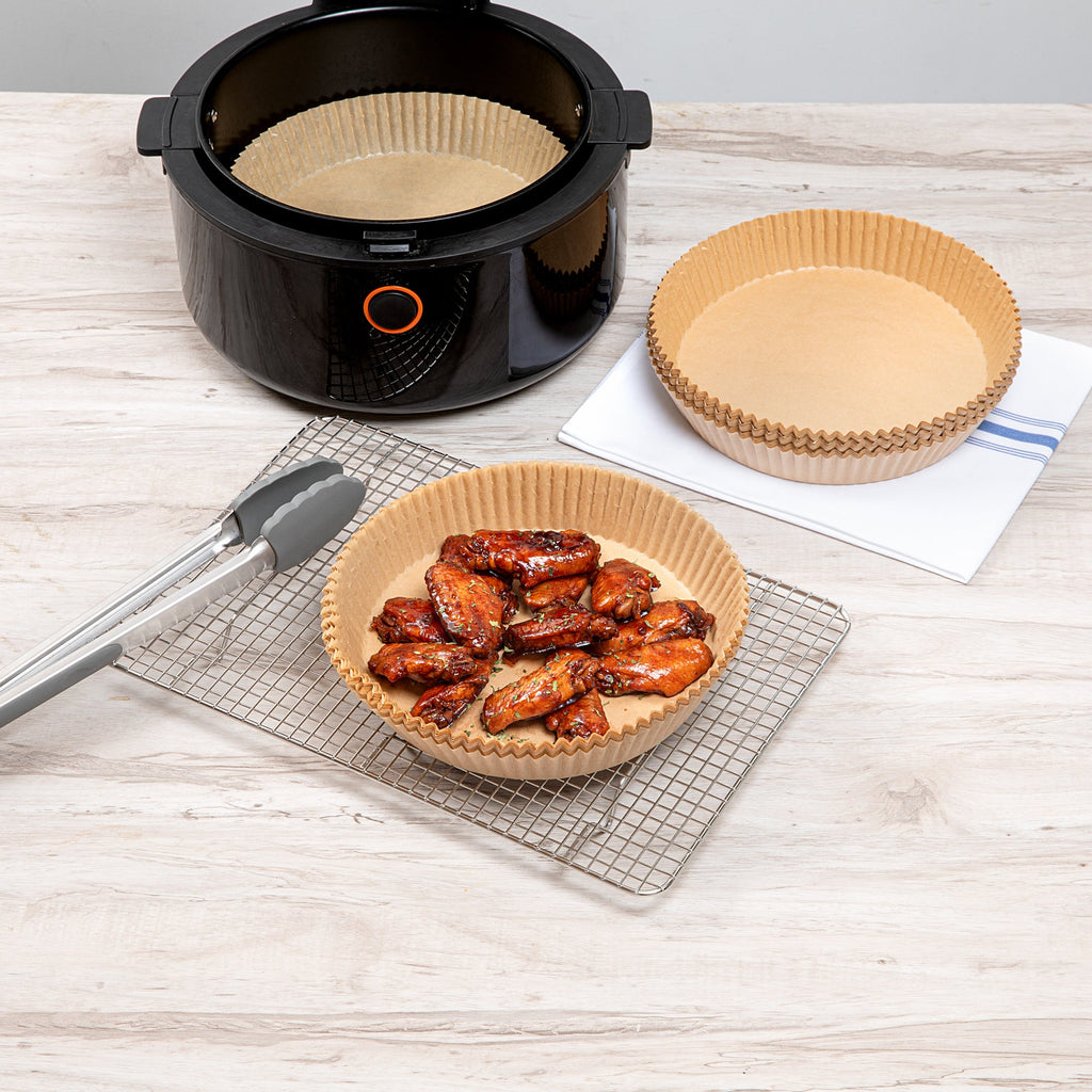 Pastry Tek Round Unbleached Air Fryer Liner / Parchment Paper - Silicone Coated - 8" x 8" x 1 3/4" - 100 count box