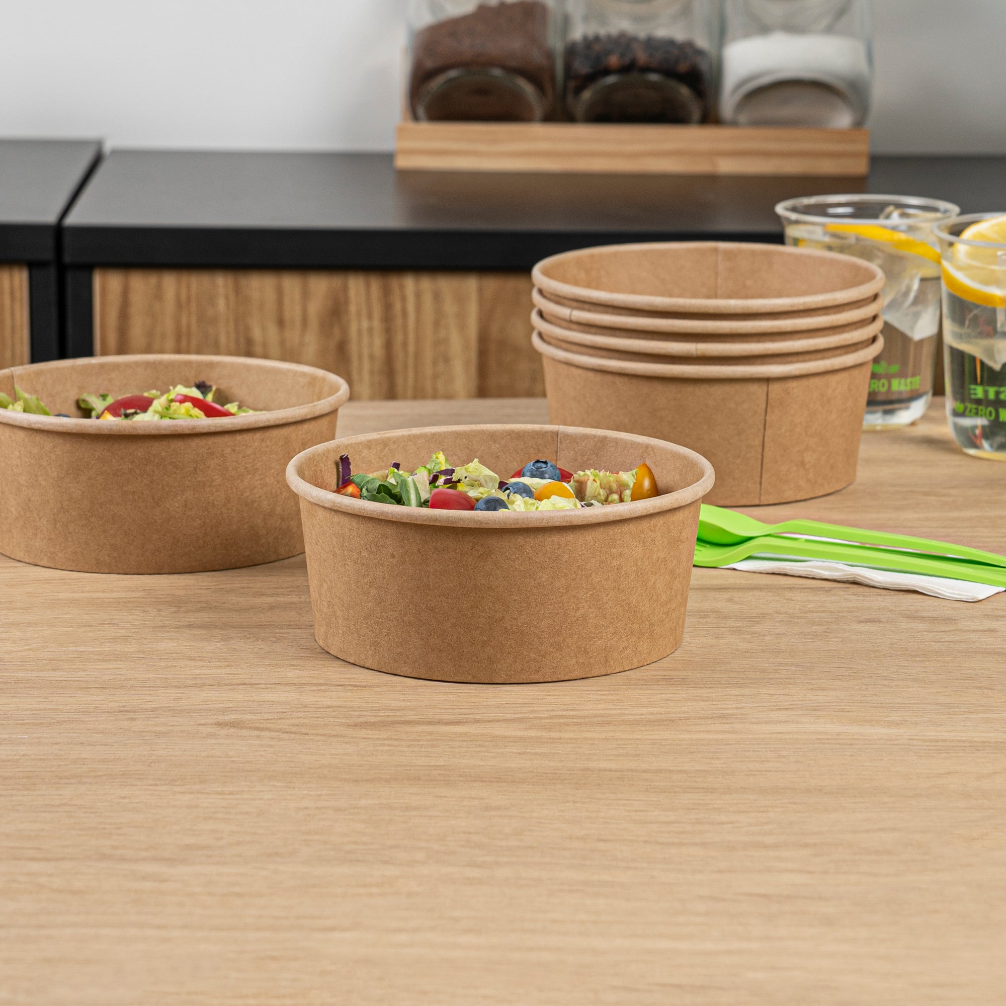 Bio Tek 37 oz Round Kraft Paper Take Out Container - 6 1/2" x 6 1/2" x 2 1/2" - 200 count box