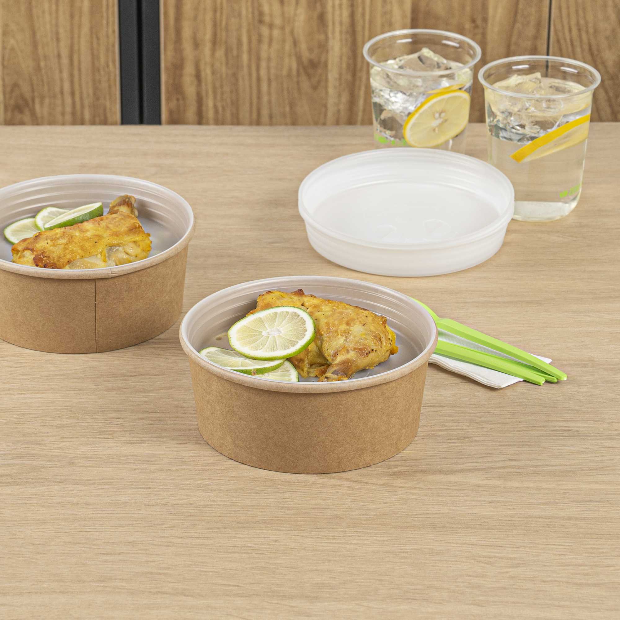 Bio Tek 16 oz White Plastic Insert Tray - Fits 17-45 oz Containers - 50 count box
