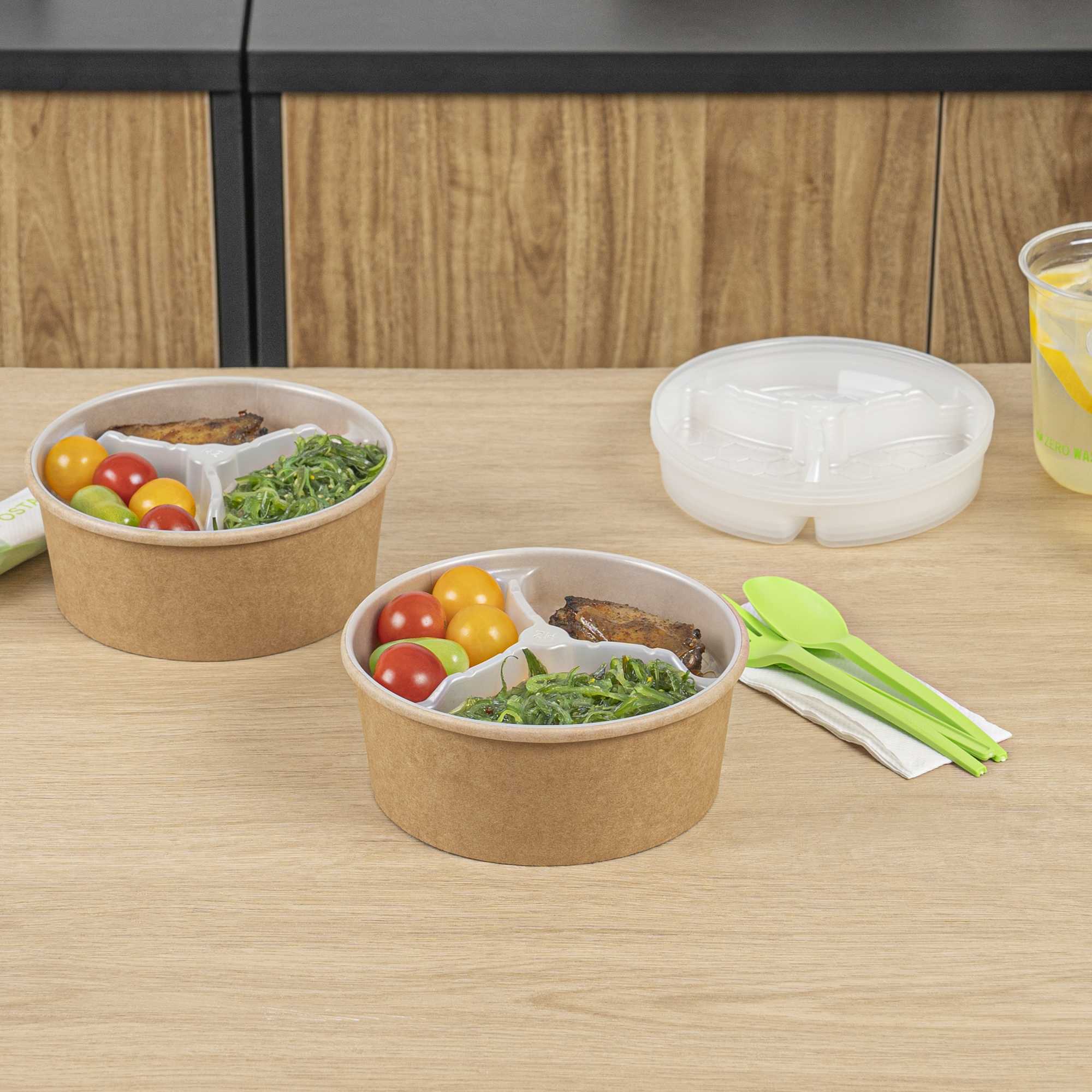 Bio Tek 15 oz White Plastic 3-Compartment Insert Tray - Fits 17-45 oz Containers - 50 count box
