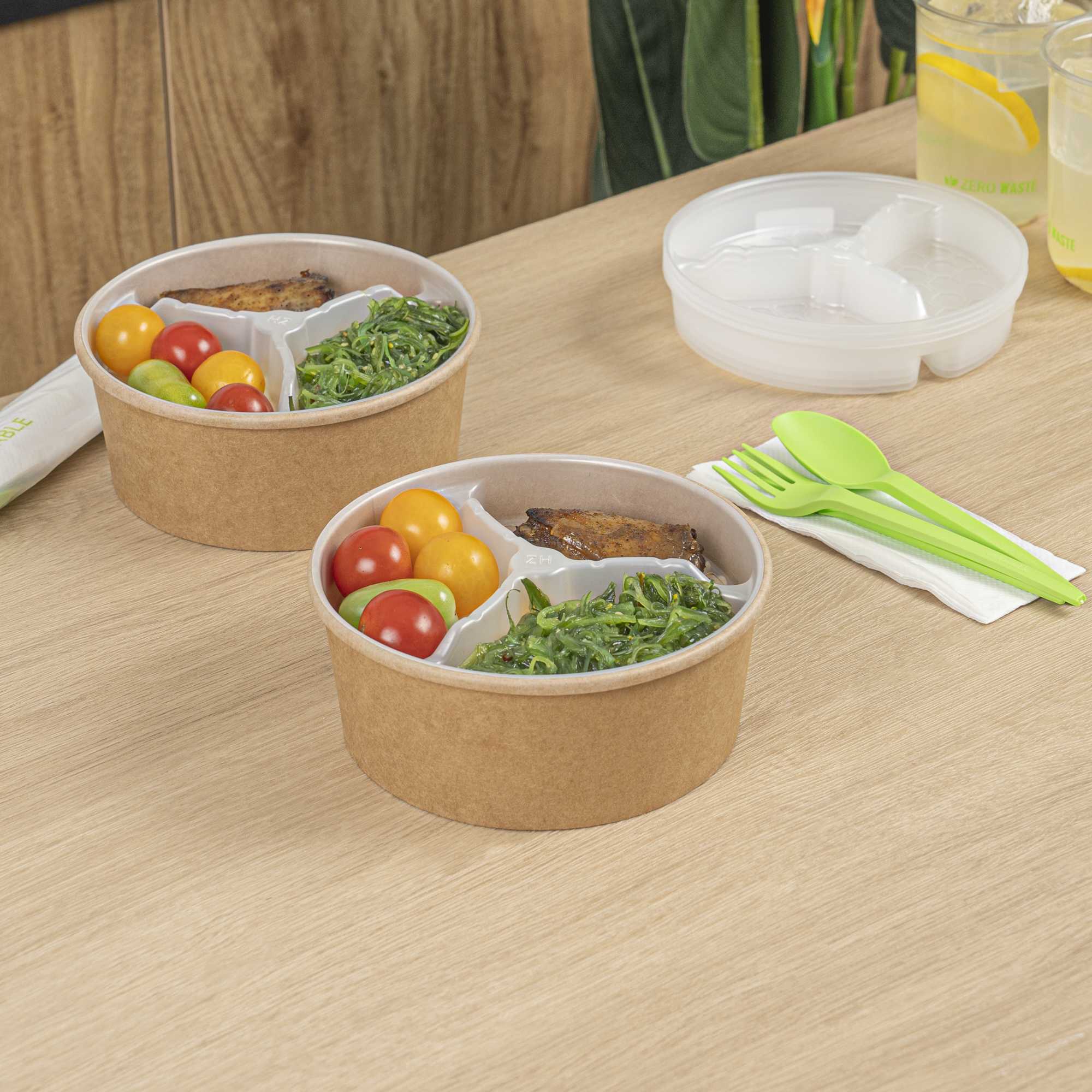 Bio Tek 15 oz White Plastic 3-Compartment Insert Tray - Fits 17-45 oz Containers - 50 count box